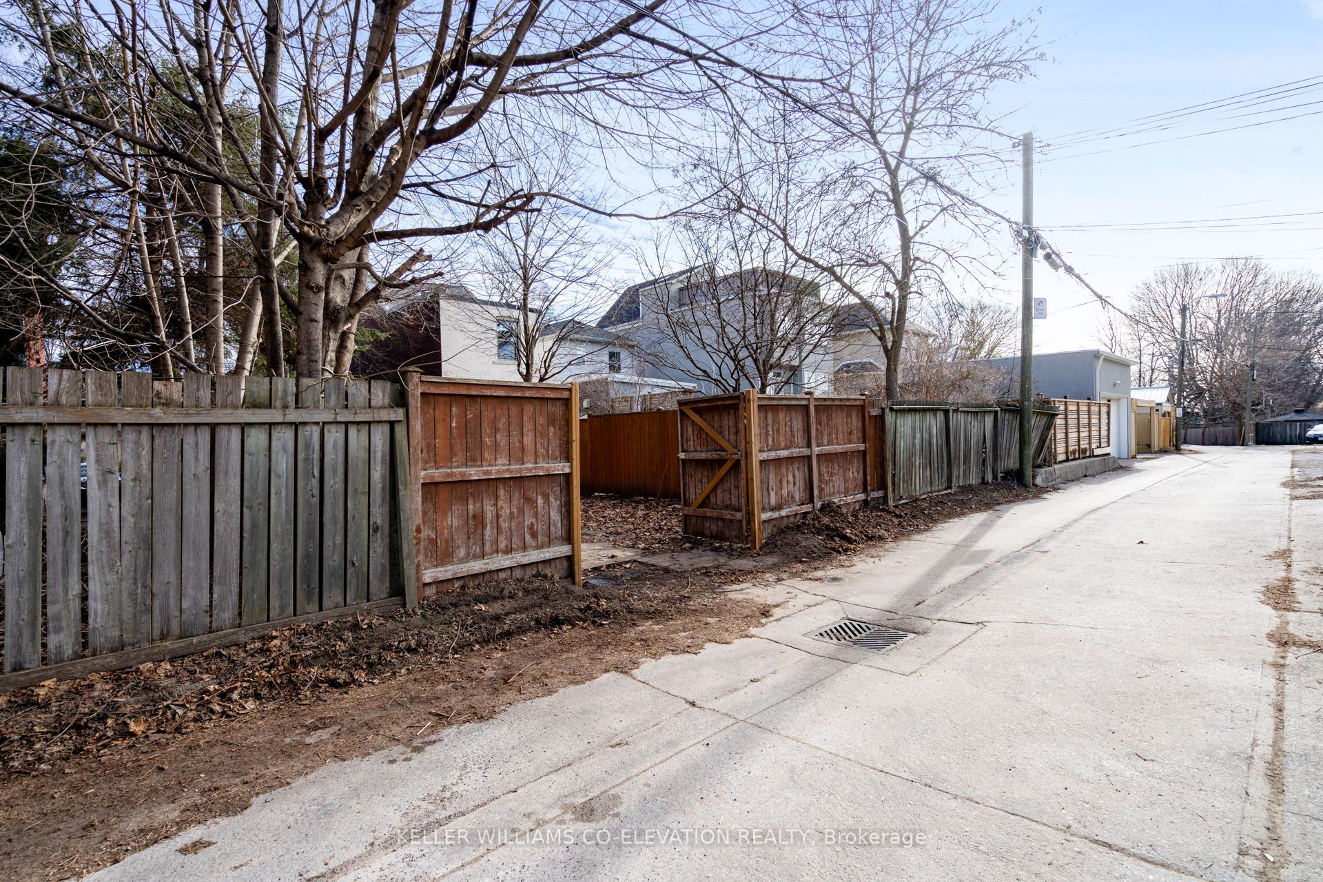 88 Redwood Avenue