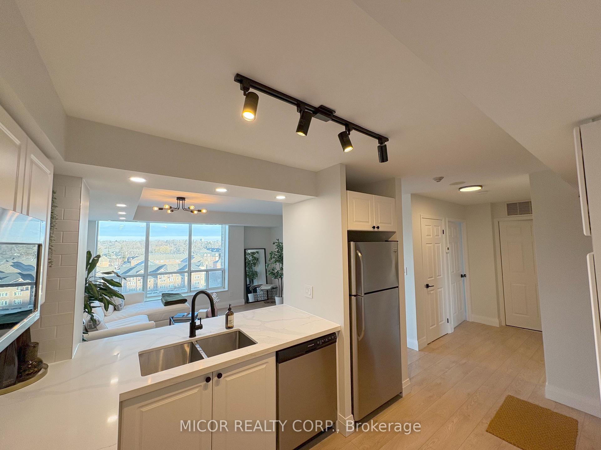 1 Bedroom Condo at 190 Manitoba,  Toronto For sale