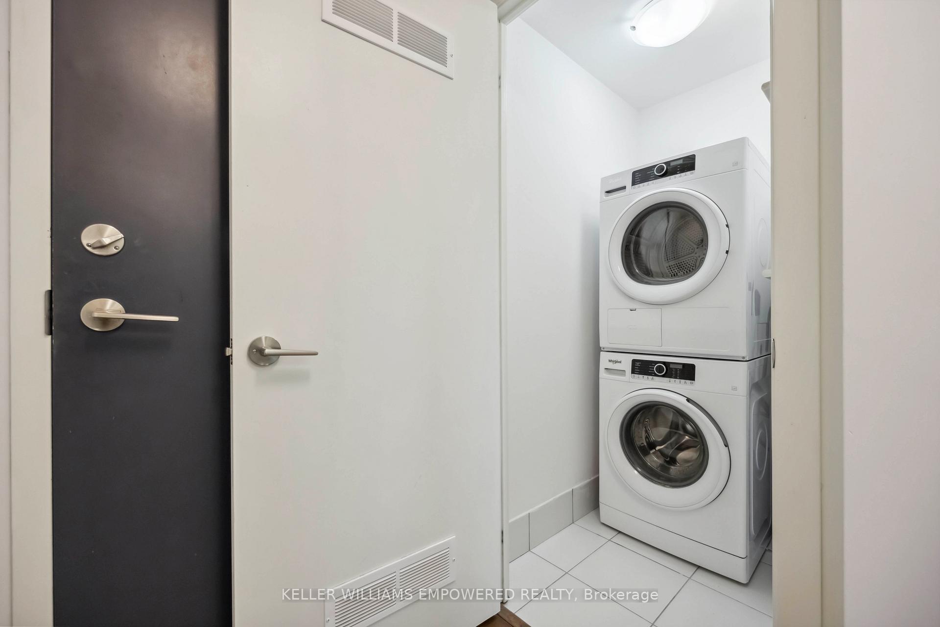 3 Bedrooms Condo at 3237 Bayview, Toronto For sale