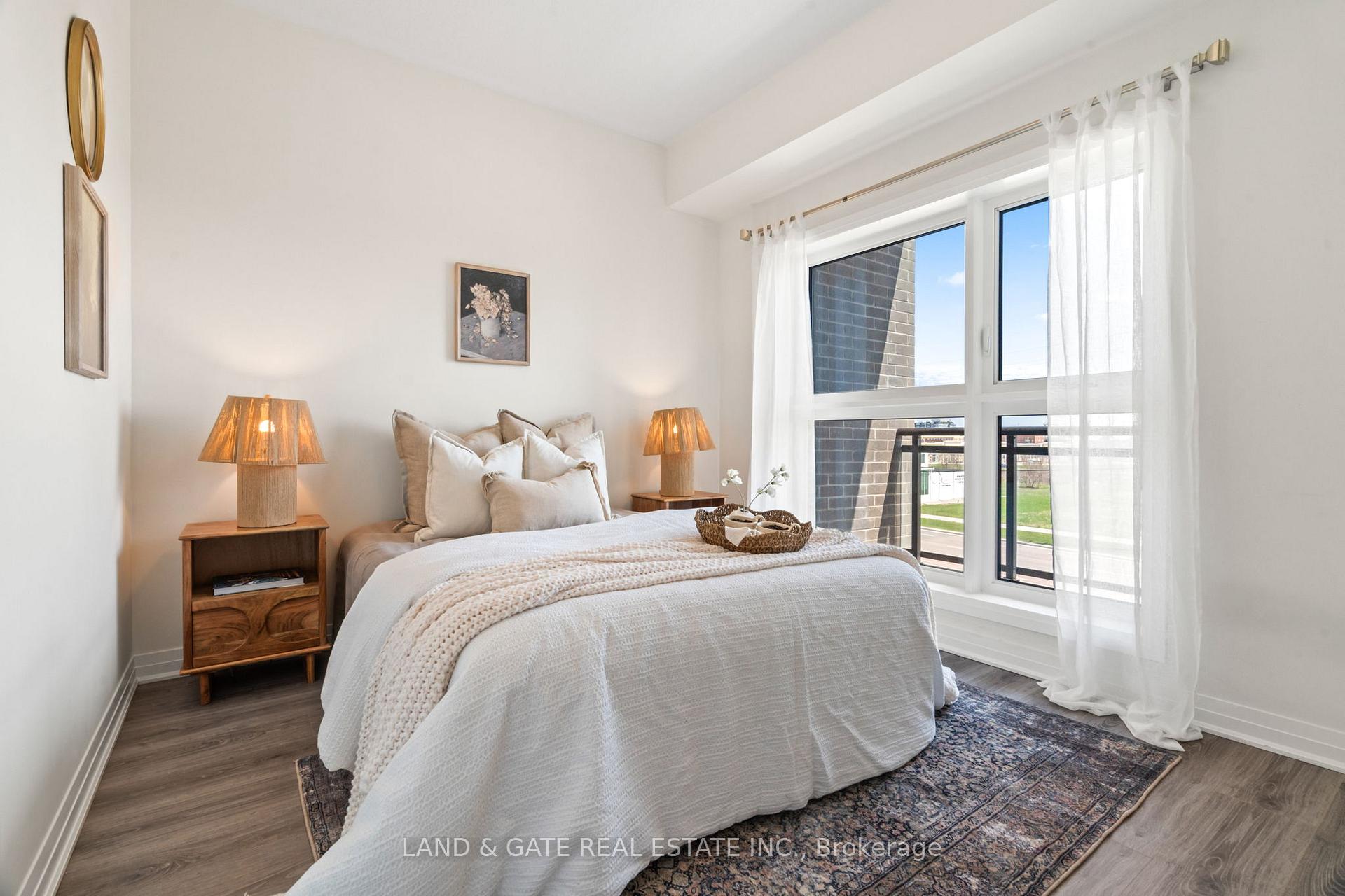 1 Bedroom Condo at 128 Grovewood, Oakville For sale