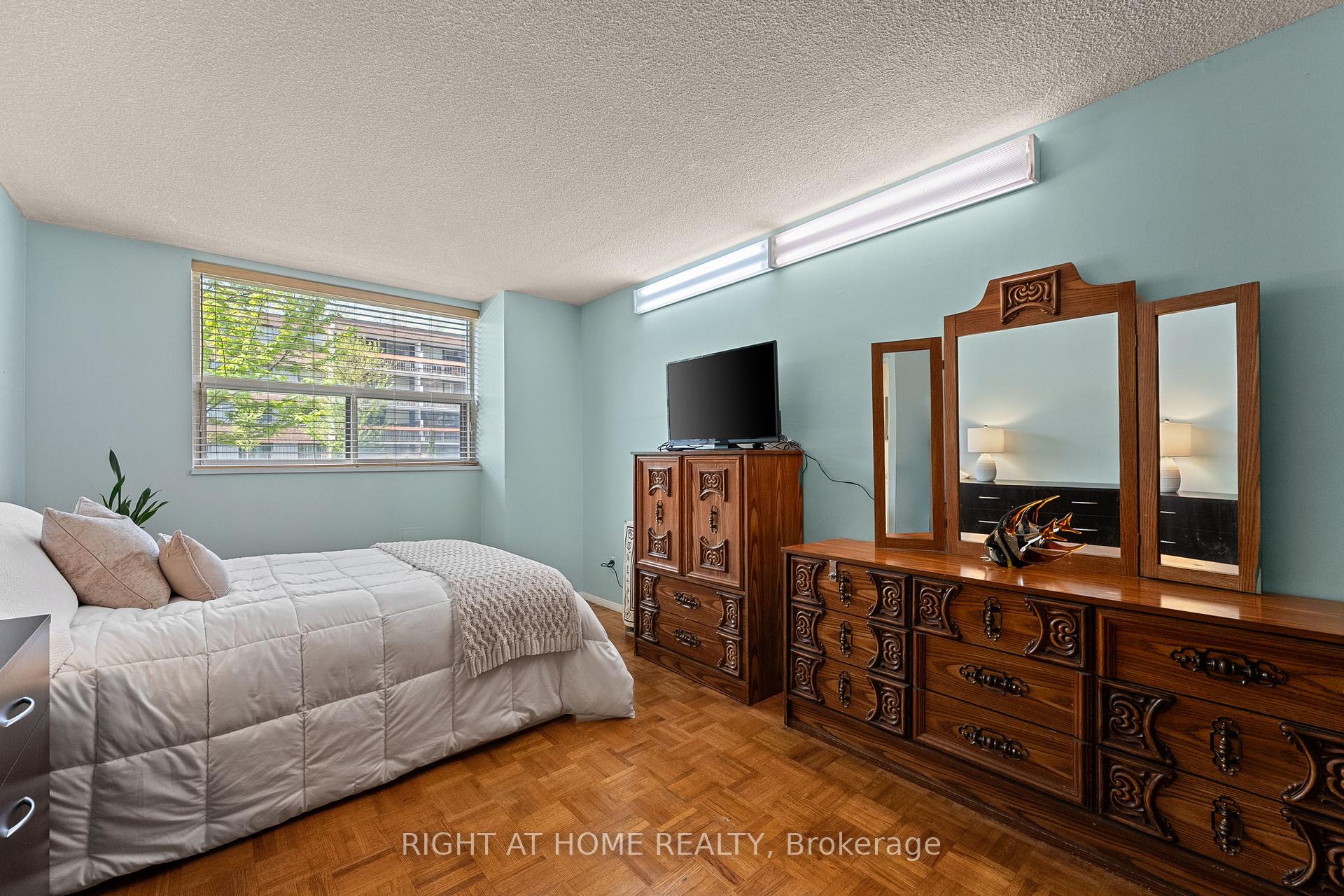 4 Bedrooms Condo at 1801 O’connor, Toronto For sale