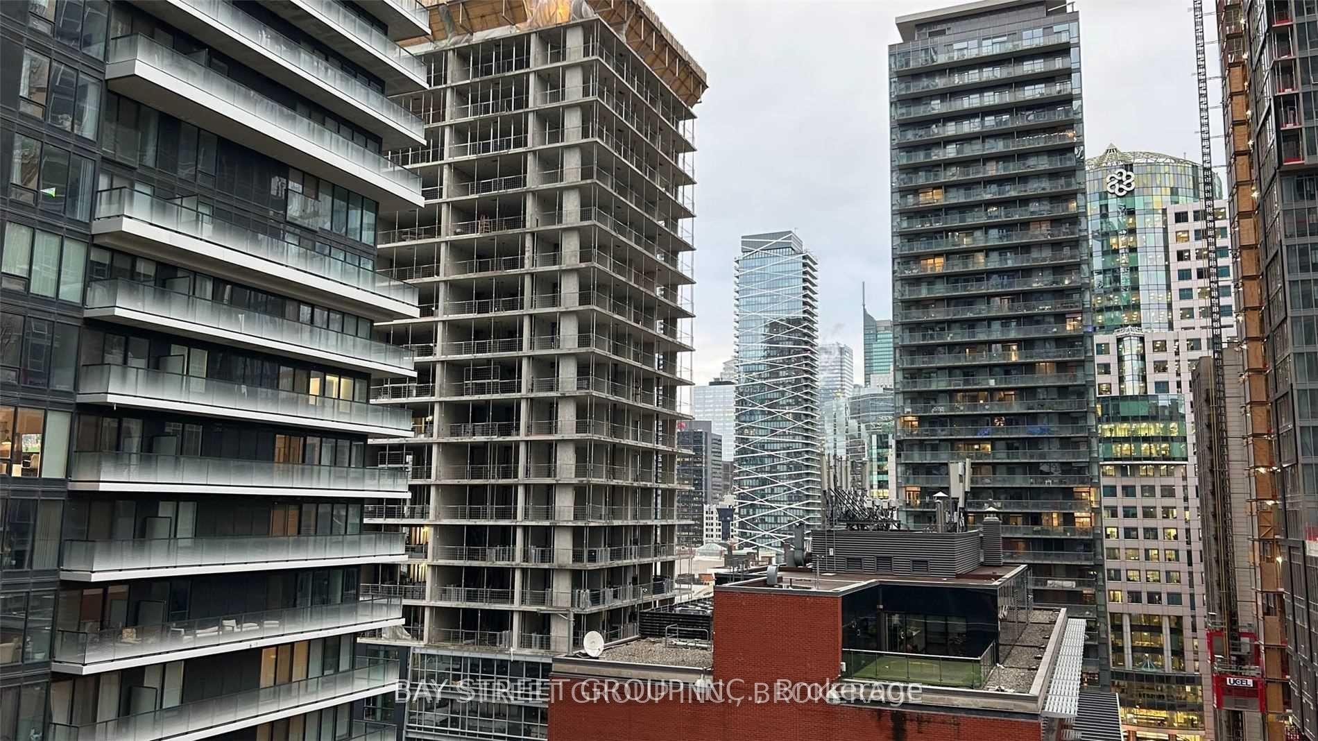 3 Bedrooms Condo at 115 Blue Jays, Toronto For sale