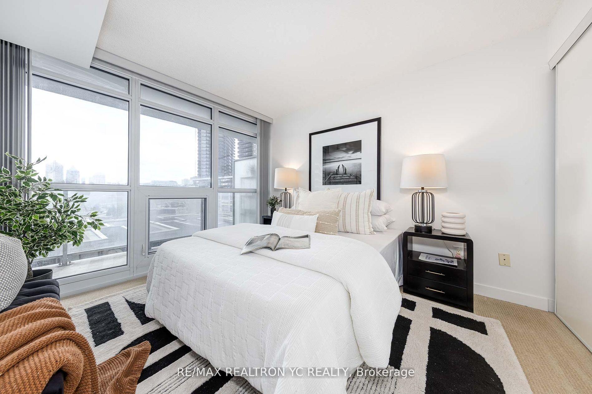 2 Bedrooms Condo at 121 Mcmahon, Toronto For sale