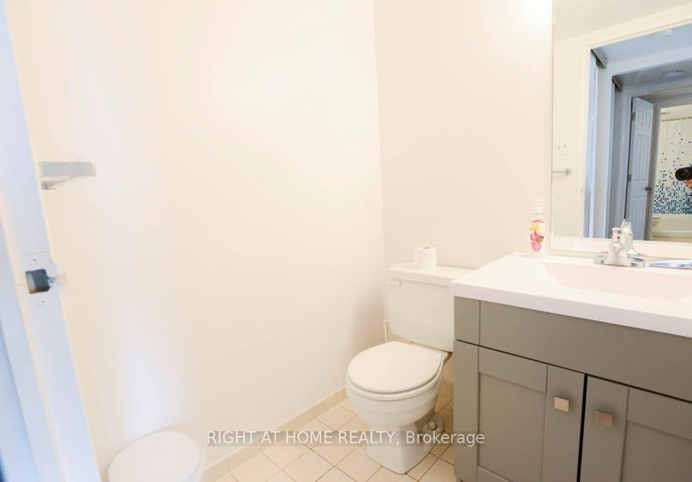 2 Bedrooms Condo at 3077 Weston, Toronto For sale