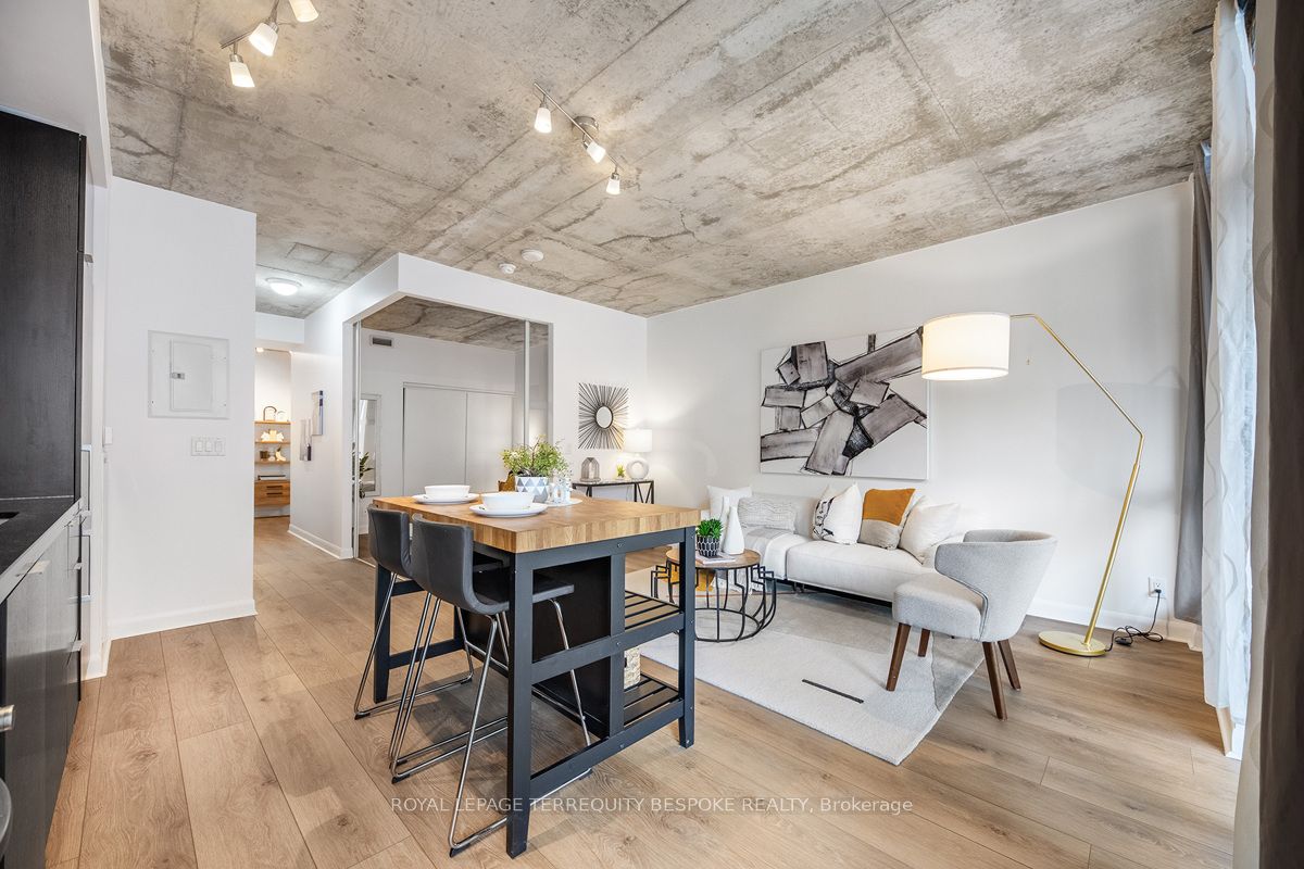 478 King Street W, #202