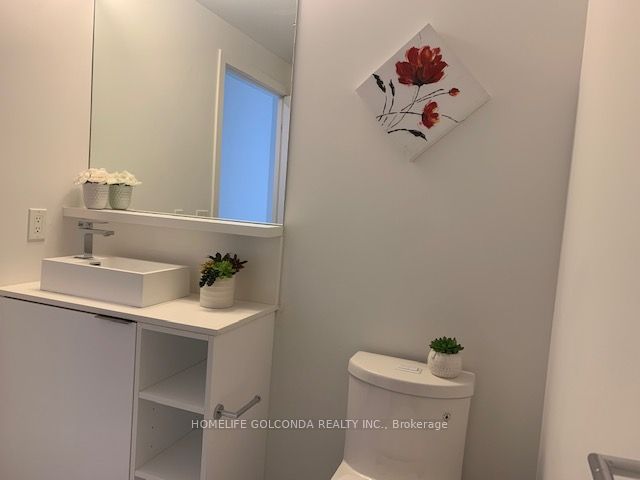 85 Wood Street, #2216