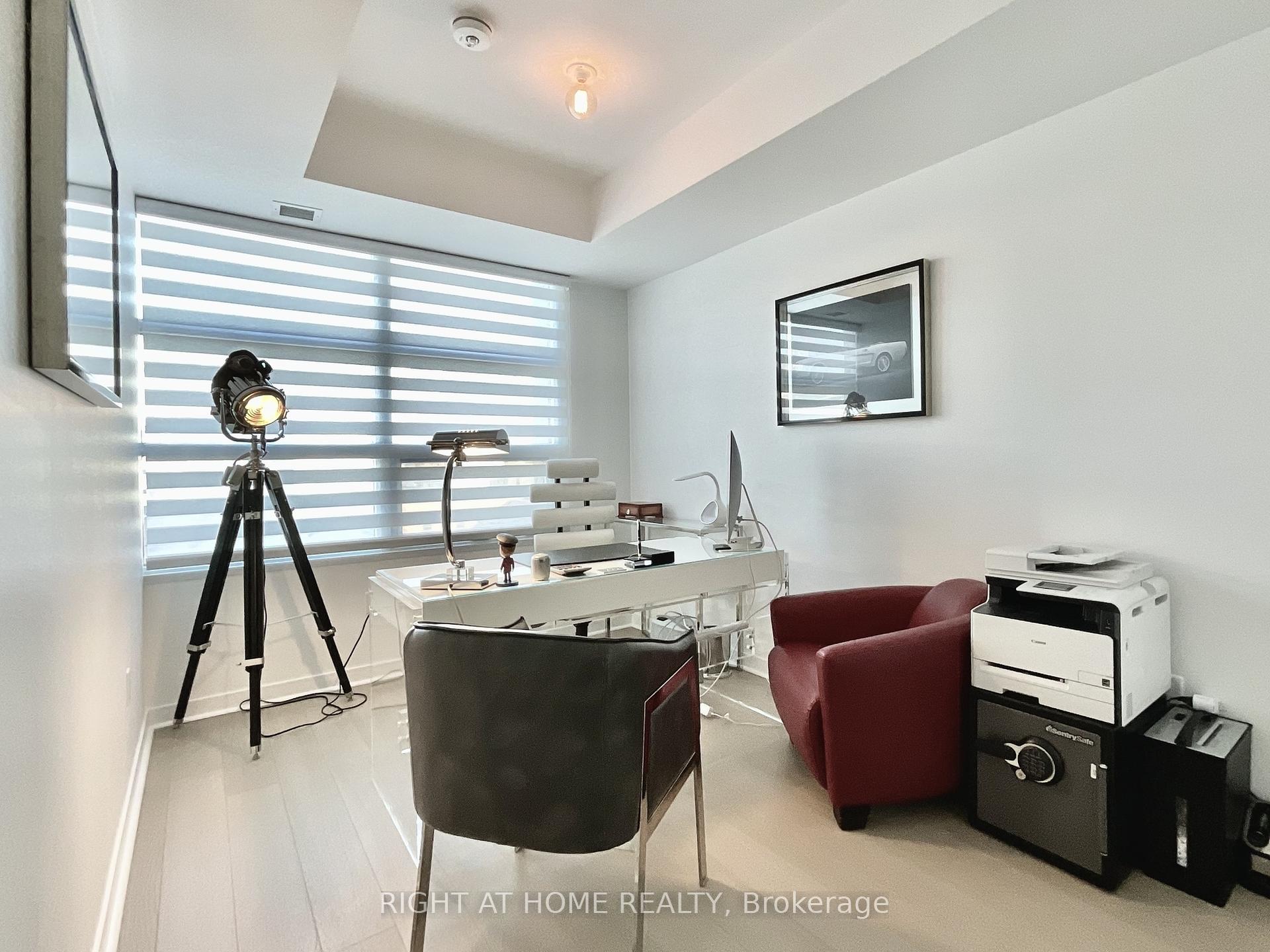 2 Bedrooms Condo at 501 Adelaide, Toronto For sale