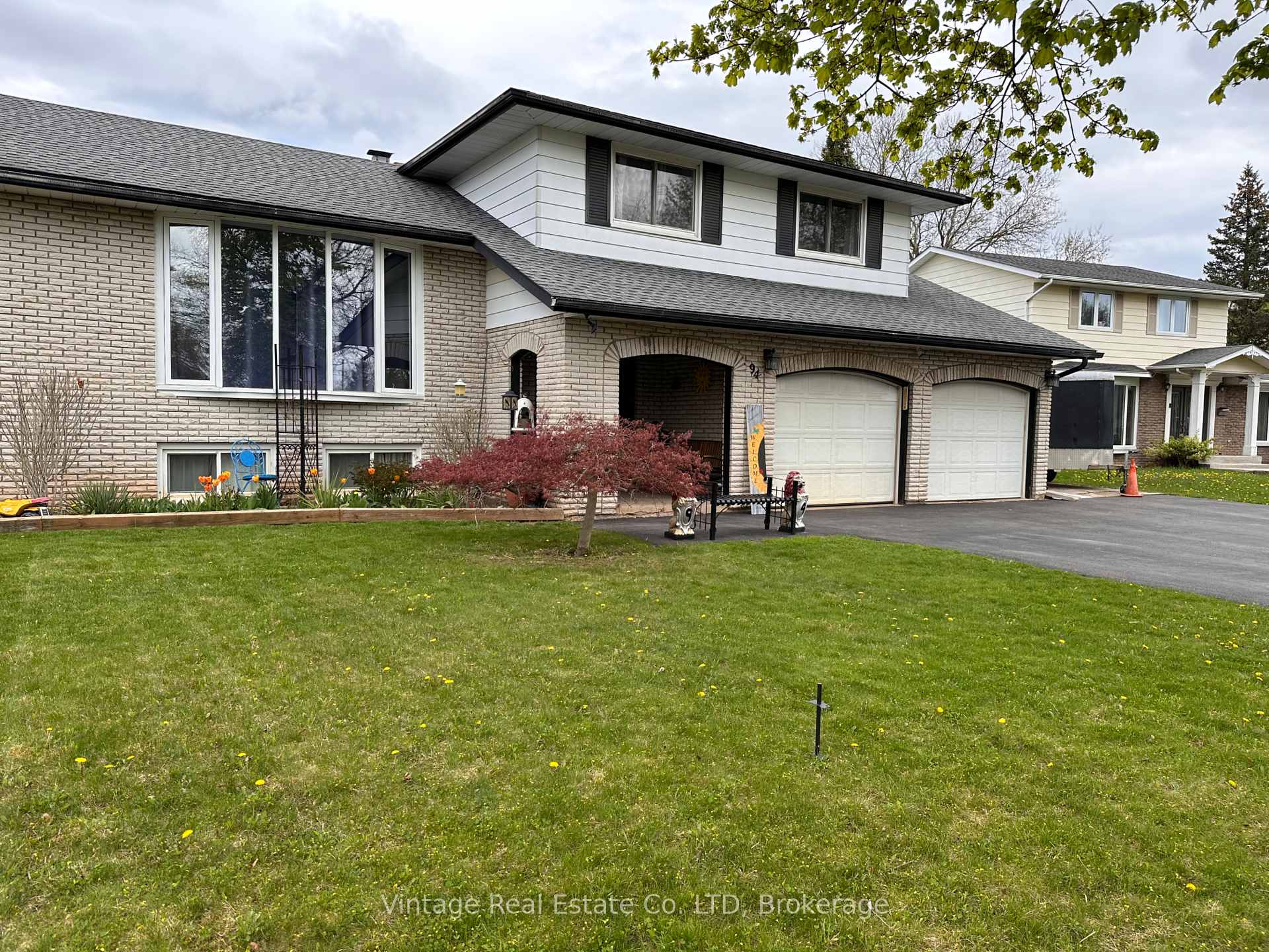 94 Rolling Acres Drive, Welland, ON L3C 3N7
