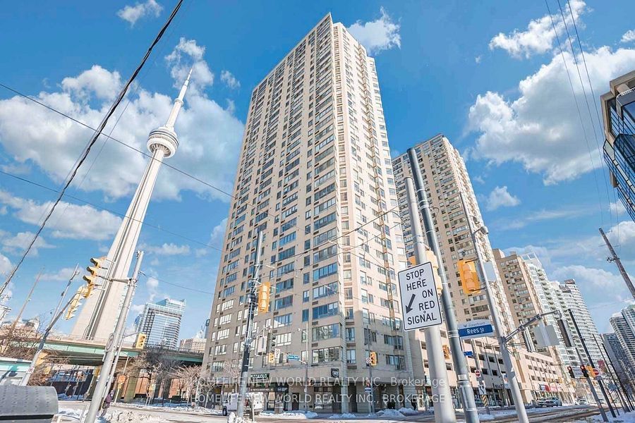 270 Queens Quay