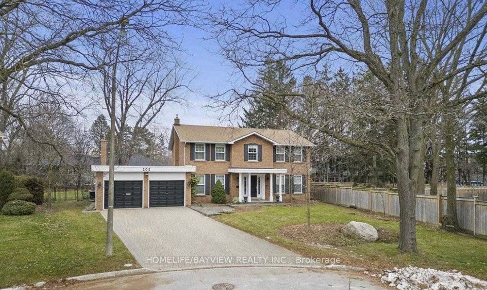 202 Glenada Court