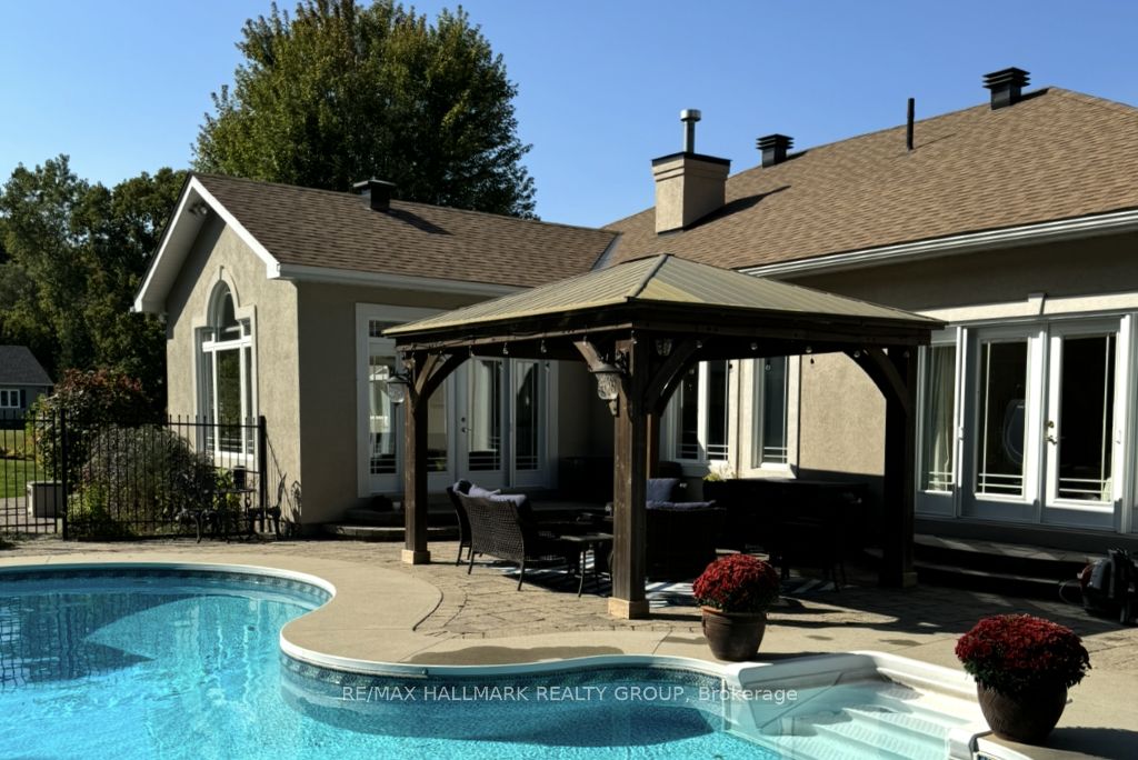 2680 Pierrette Drive, OrleansCumberlandandArea, ON K4C 1B6