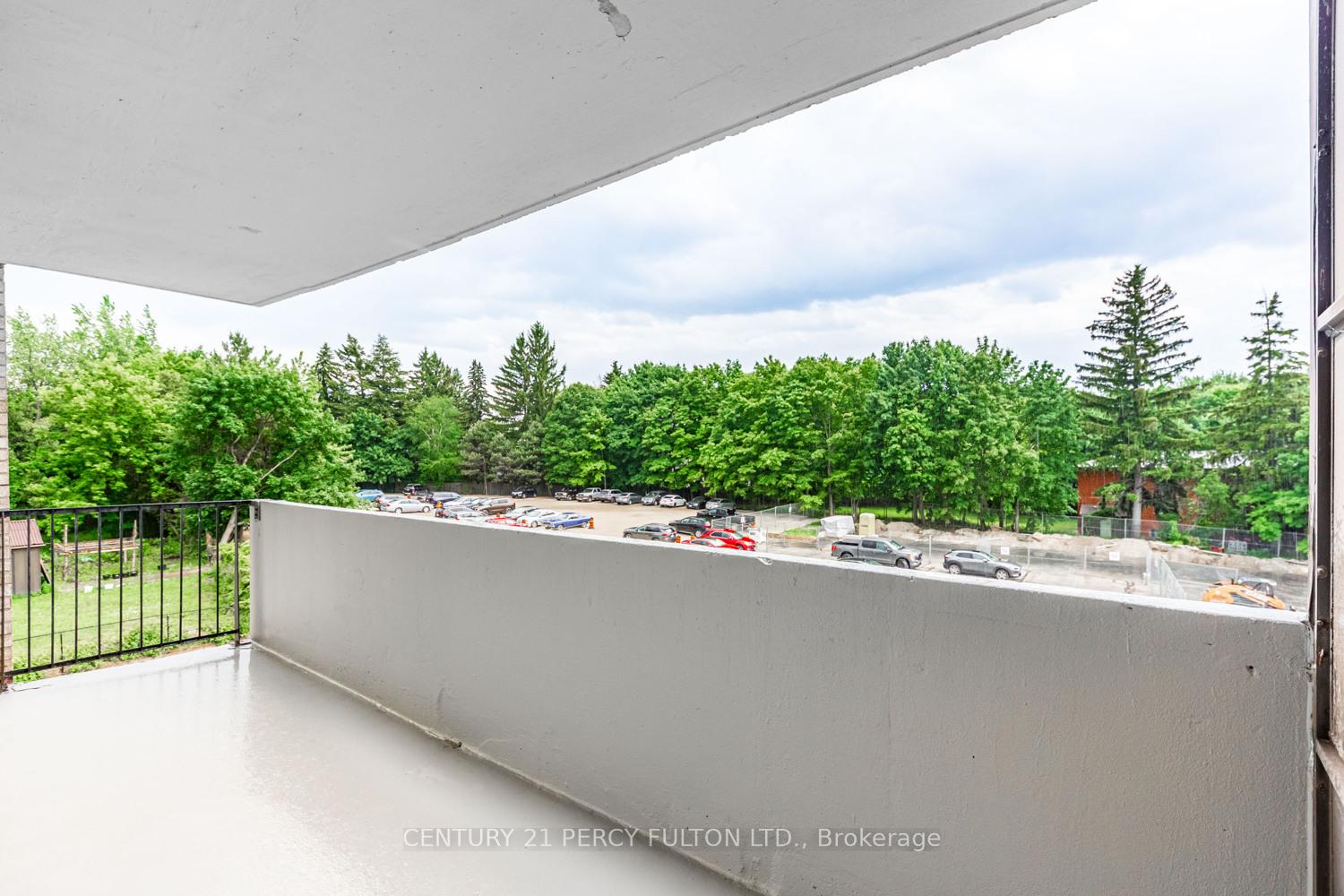 1 Bedroom Condo at 3311 Kingston, Toronto For sale