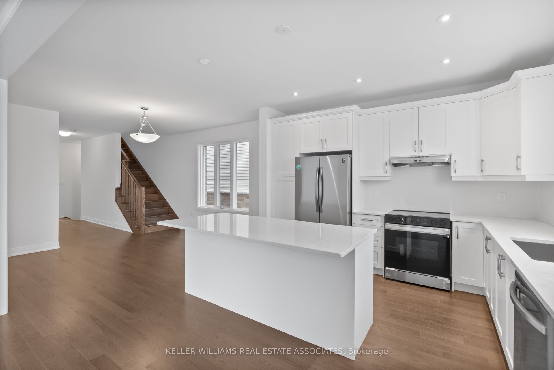 16 Aster Woods Drive