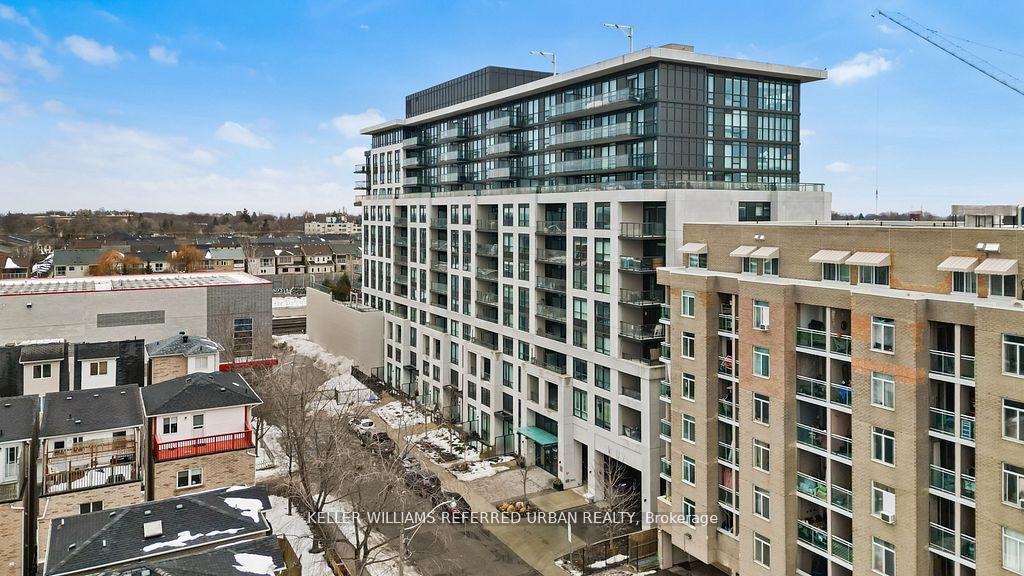 2 Bedrooms Condo at 8 Trent, Toronto For sale