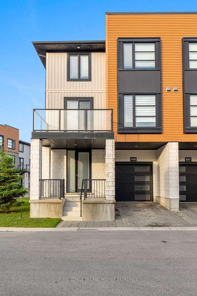 996 WEST VILLAGE