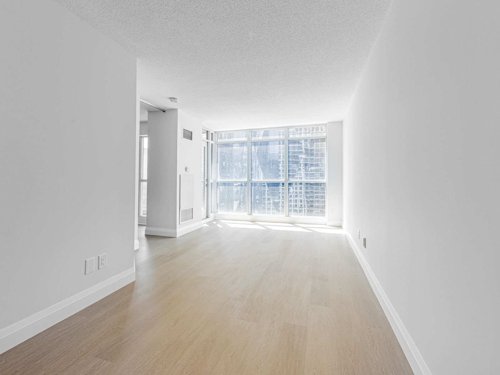 18 Yonge Street 3013