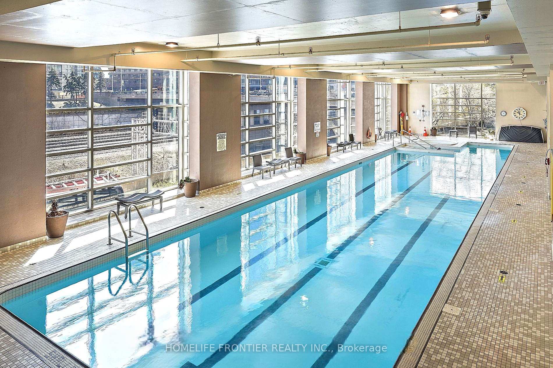 2 Bedrooms Condo at 381 Front, Toronto For sale