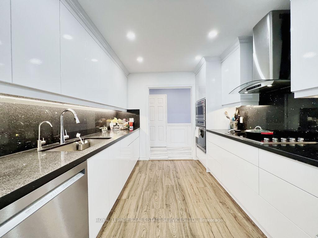 3 Bedrooms Condo at 5444 Yonge, Toronto For sale