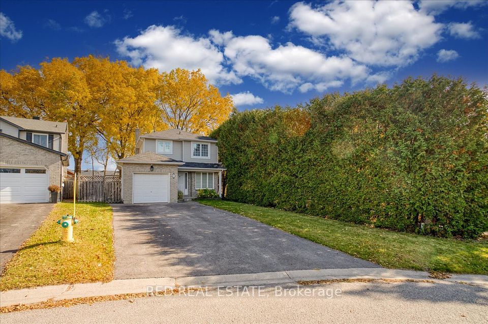 56 Knicely Road, Barrie, ON L4N 6V3