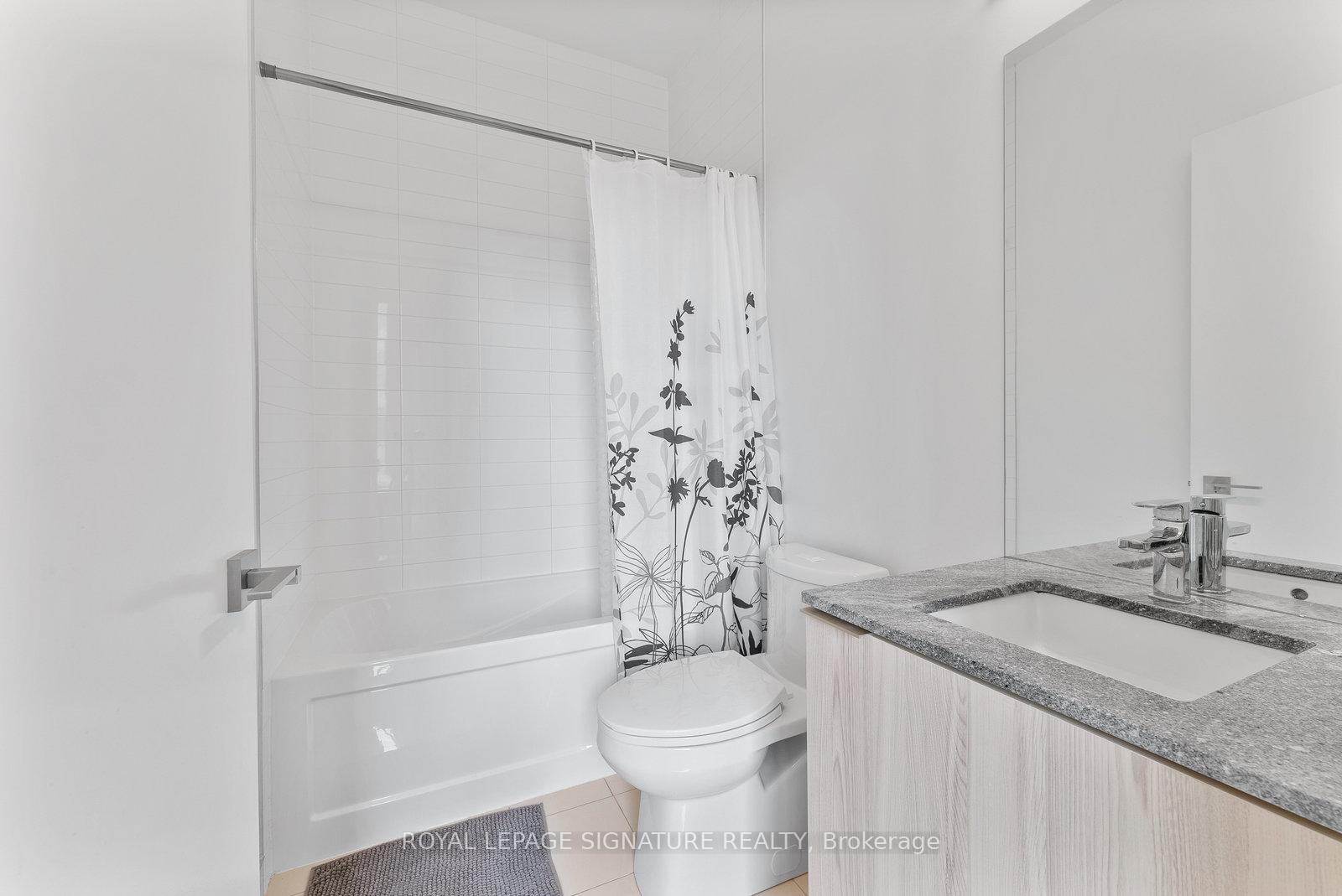 2 Bedrooms Condo at 50 Ordnance, Toronto For sale