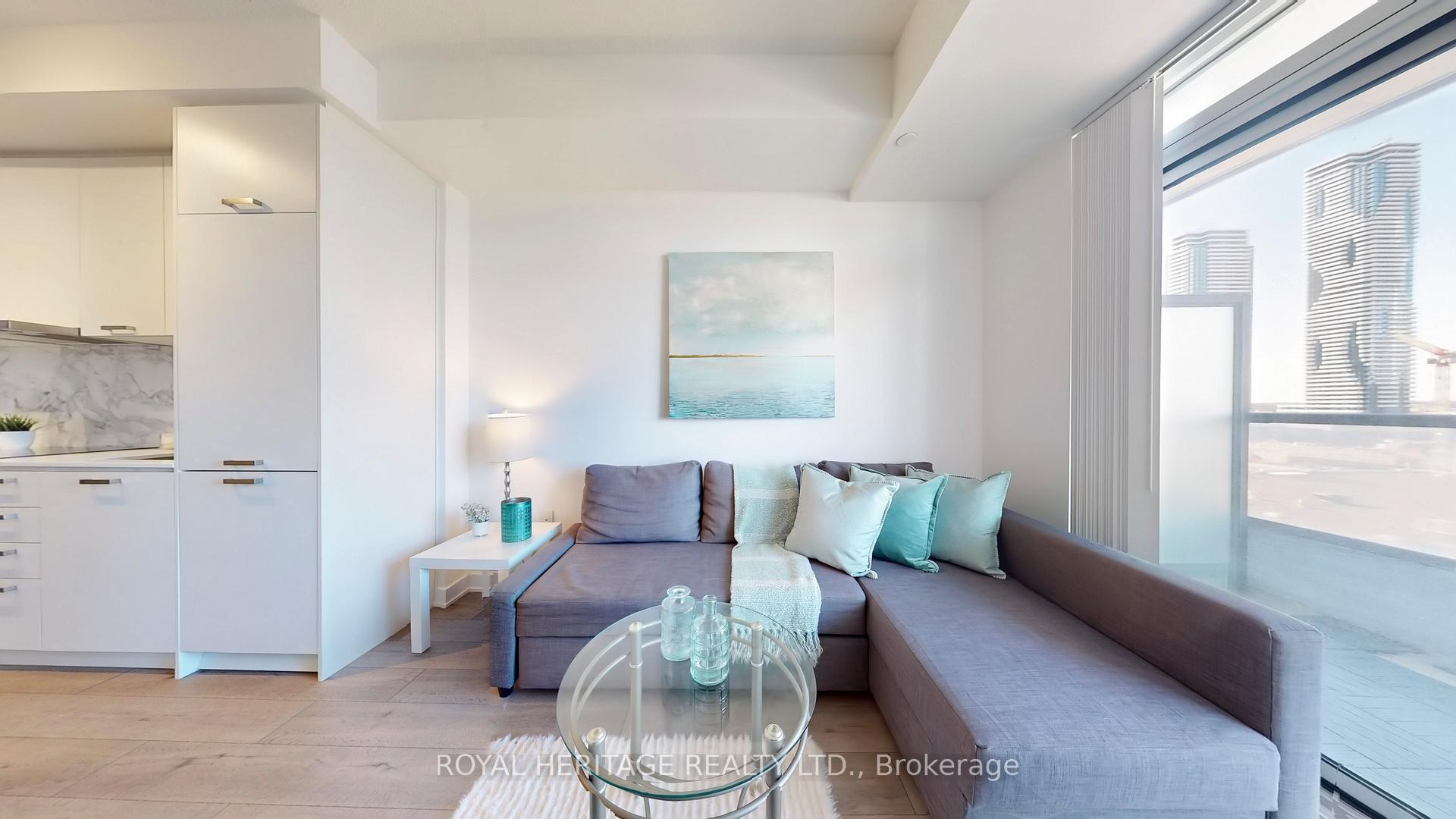 2 Bedrooms Condo at 10 Honeycrisp,  Vaughan For sale