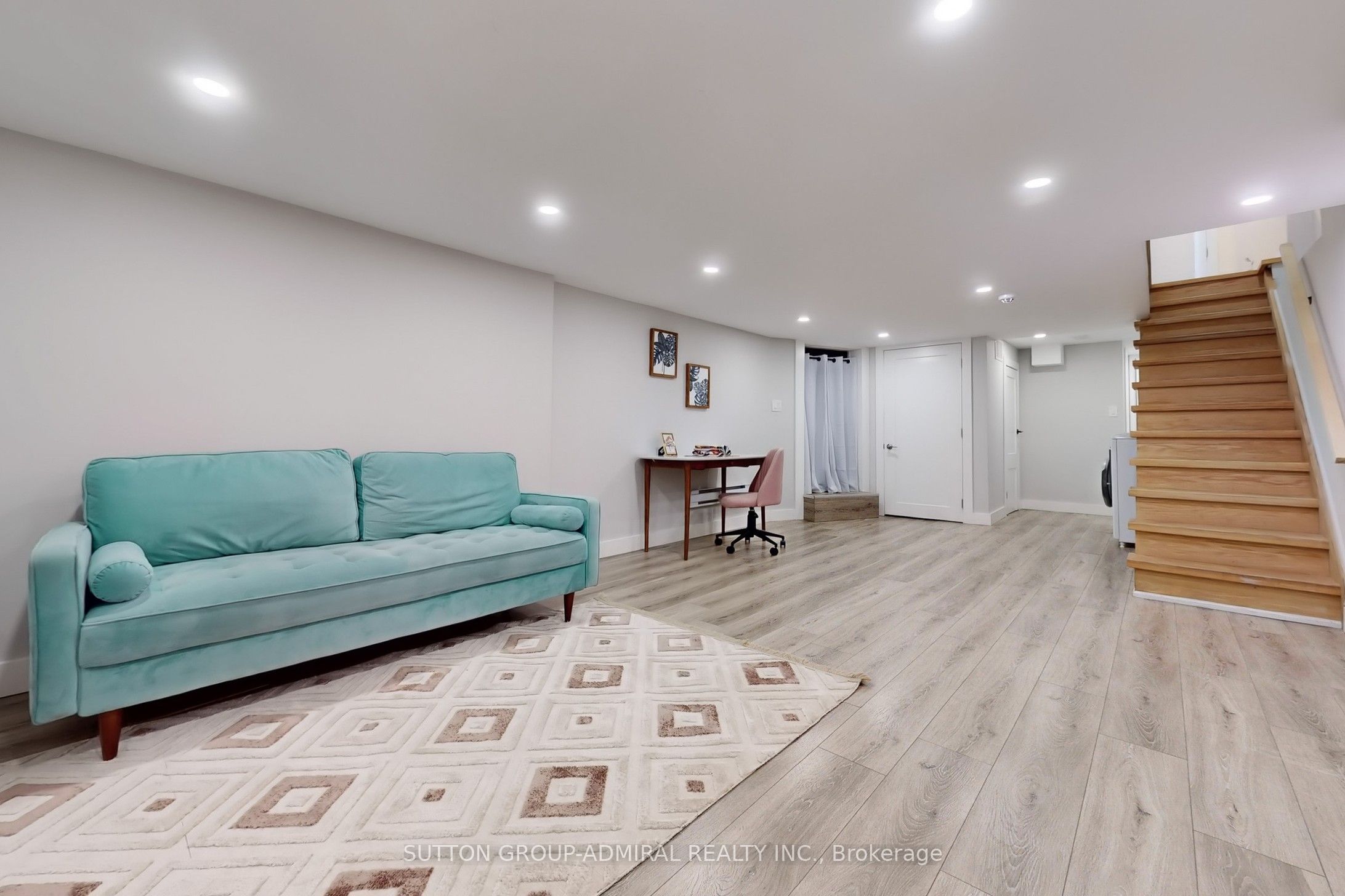 1216 Davenport Road