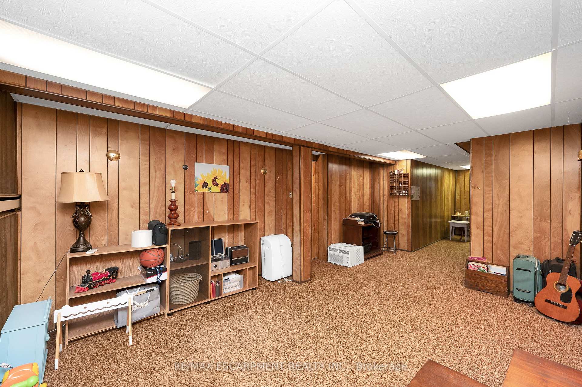 3 Bedrooms Condo at 5017 Pinedale, Burlington For sale