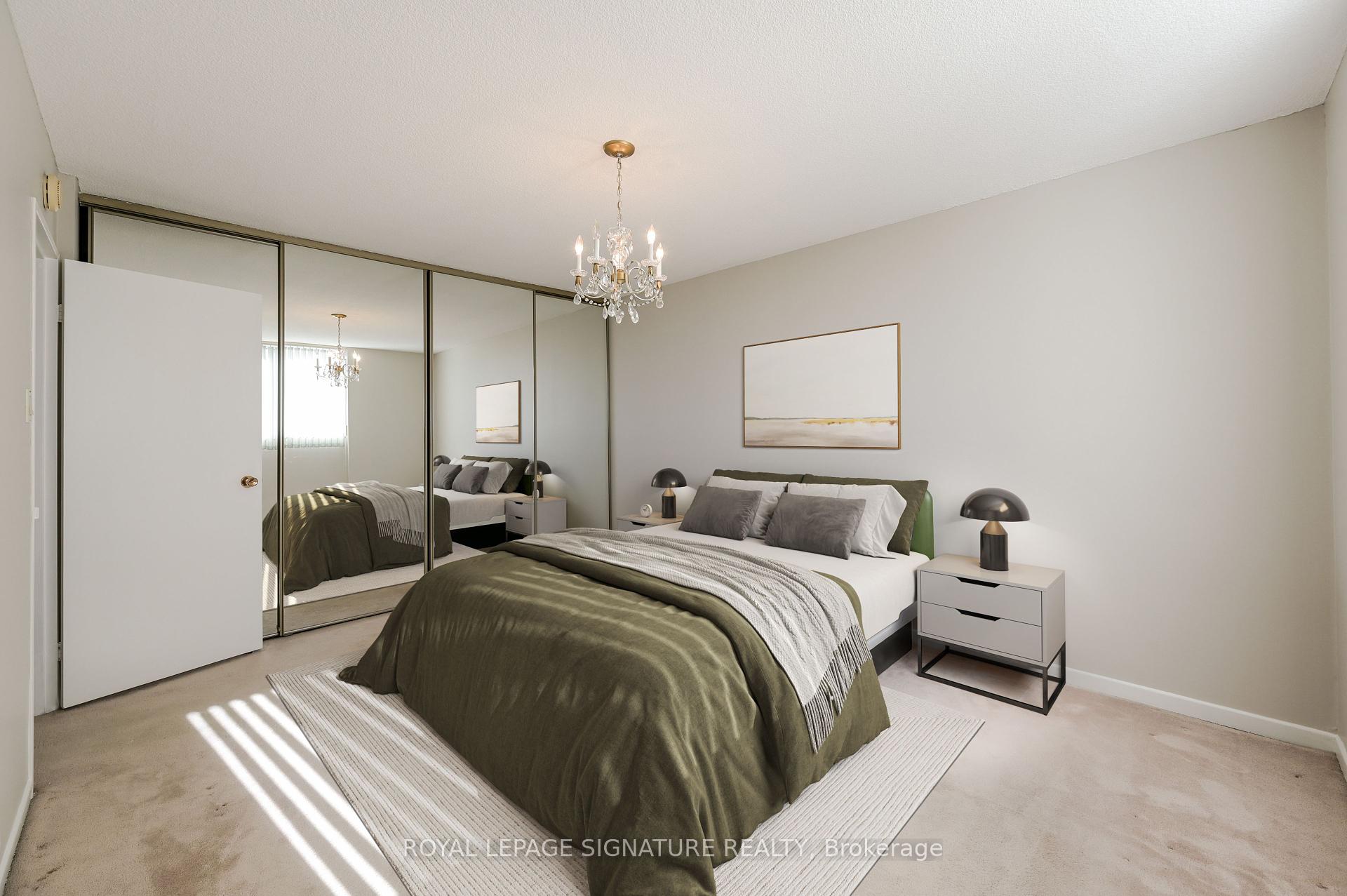 3 Bedrooms Condo at 812 Burnhamthorpe,  Toronto For sale