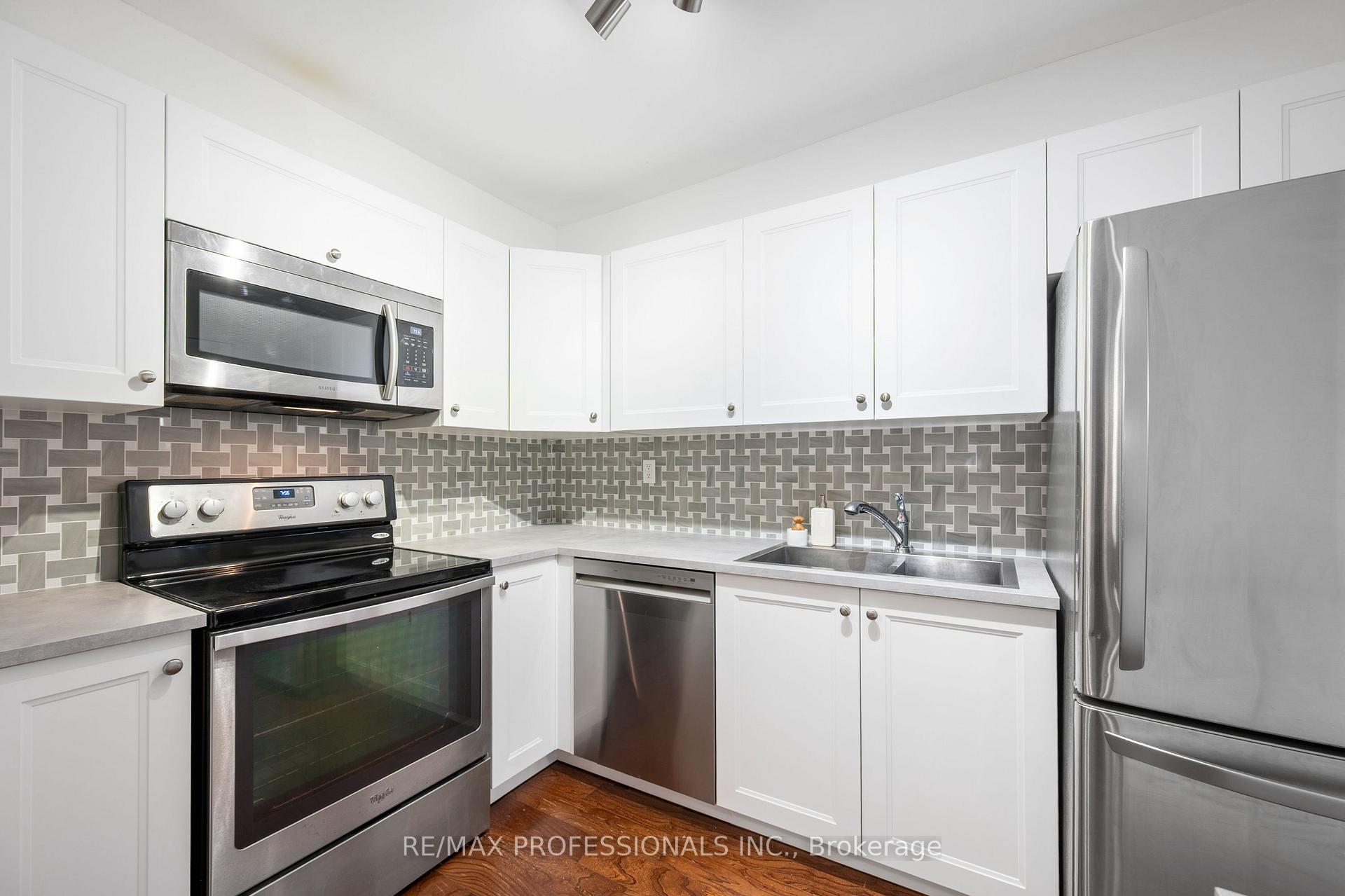 2 Bedrooms Co-op at 100 Coe Hill, Toronto For sale