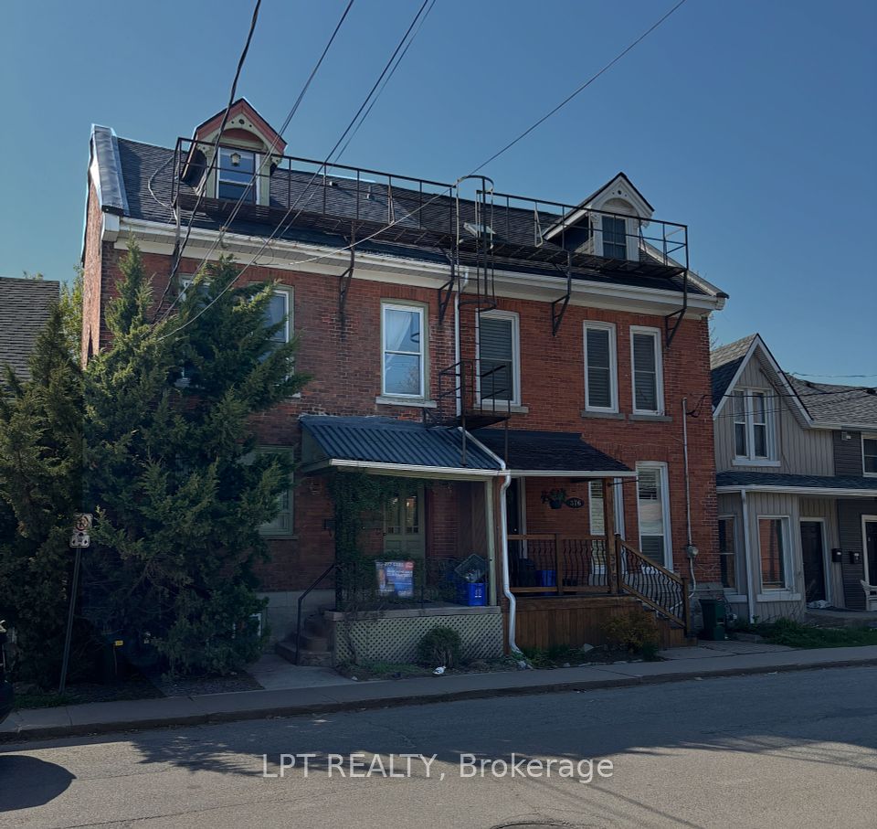 374 Barrie