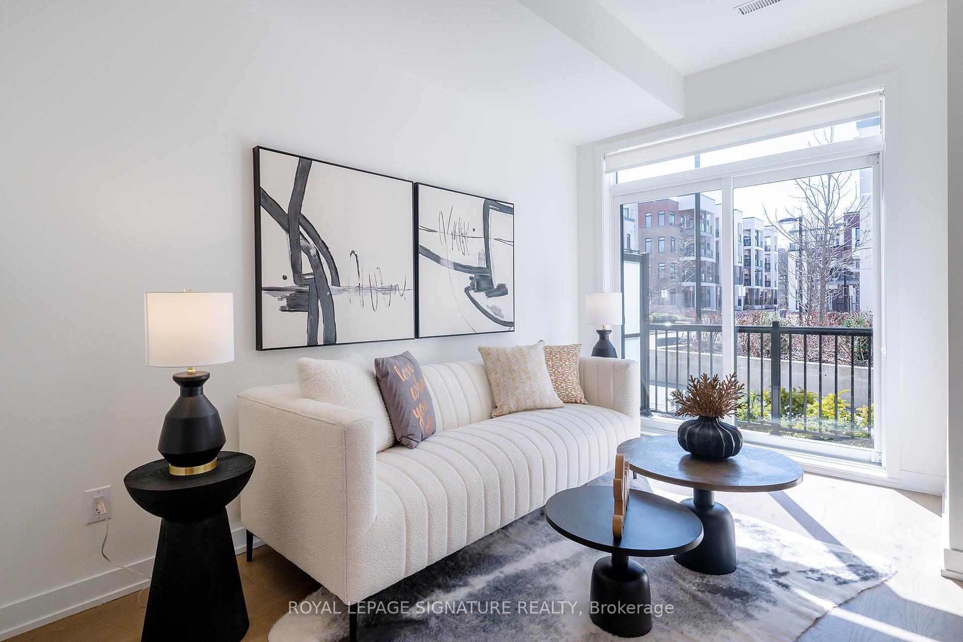 3 Bedrooms Condo at 110 Canon Jackson,  Toronto For sale