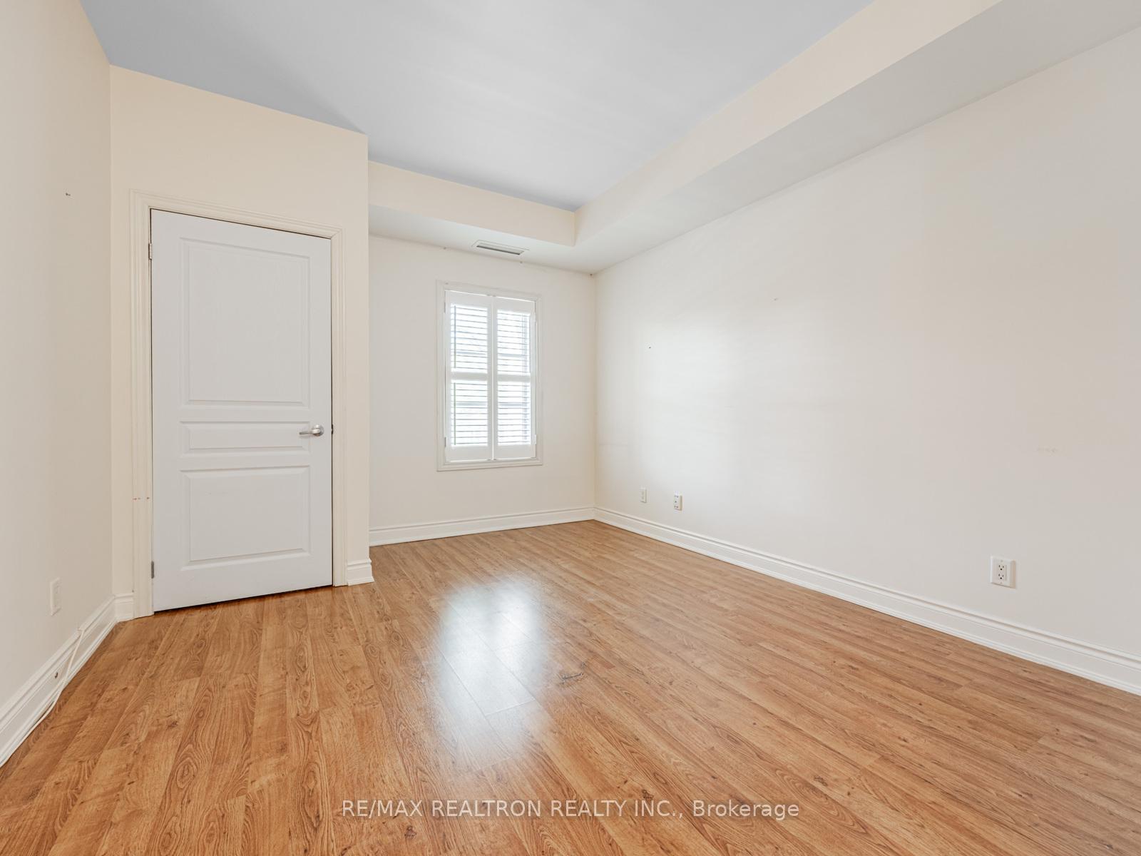 2 Bedrooms Condo at 9901 Keele, Vaughan For sale