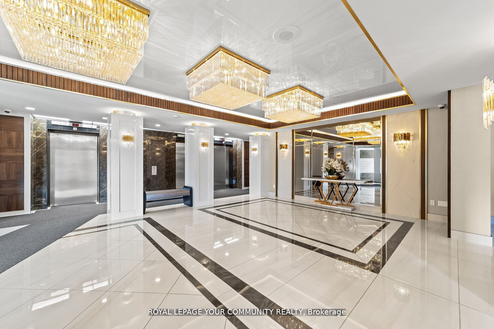 7420 Bathurst Street, #503
