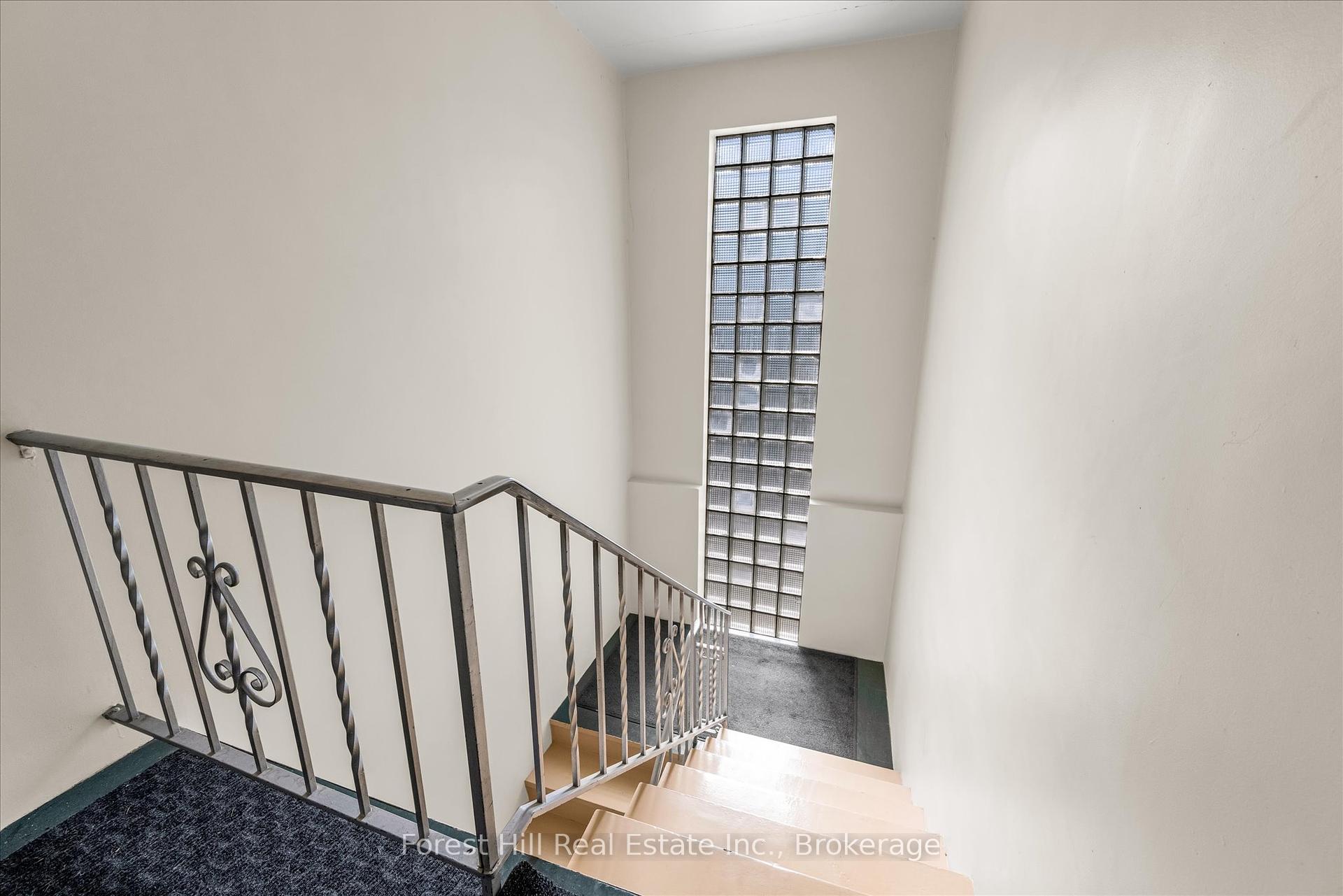 1 Bedroom Co-op at 2 Stroud, Hamilton For sale