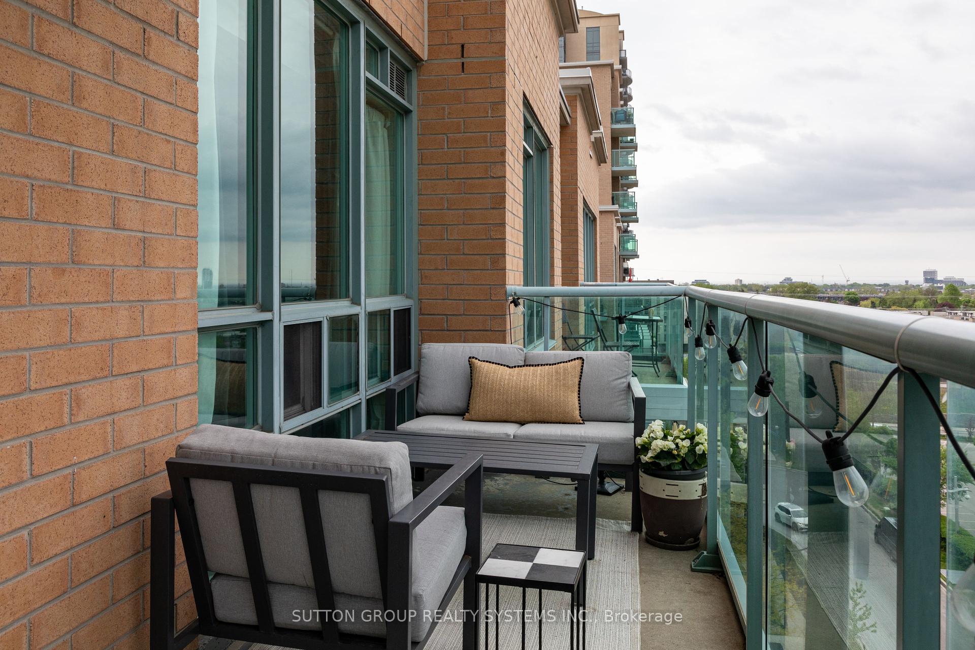 1 Bedroom Condo at 11 Michael Power, Toronto For sale