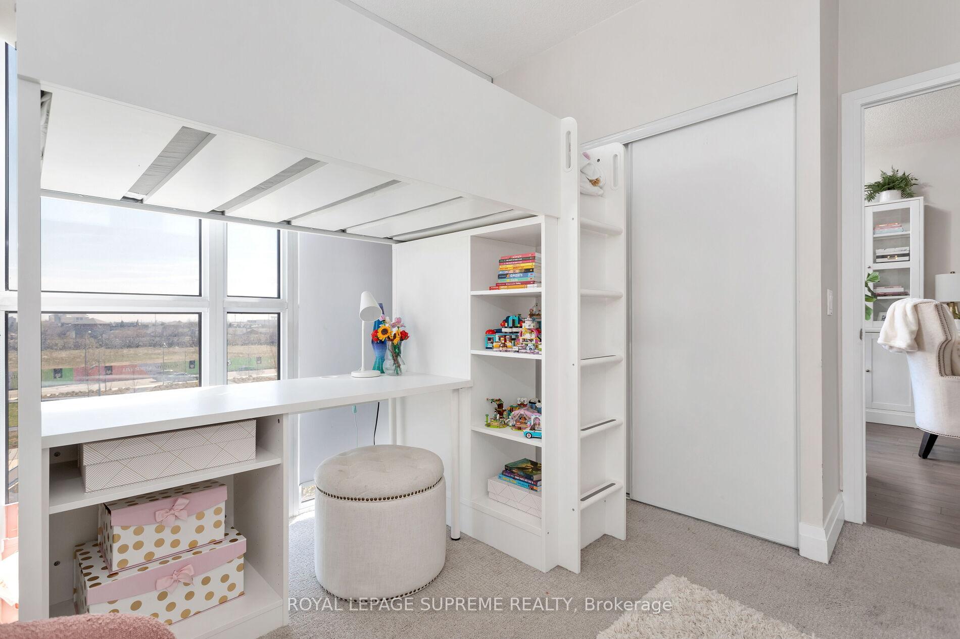 2 Bedrooms Condo at 17 Zorra,  Toronto For sale