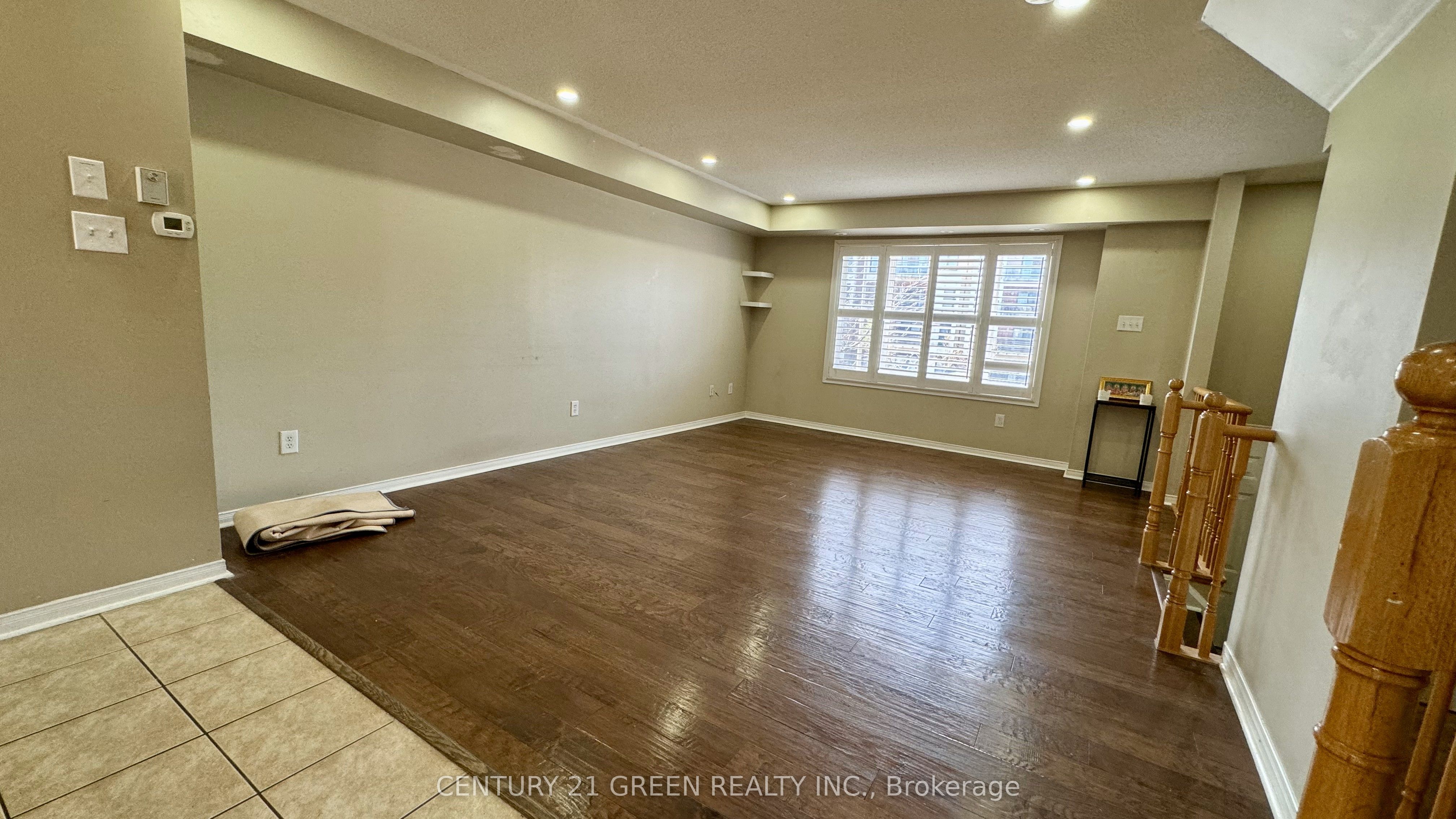 3056 Eglinton Avenue W, #61