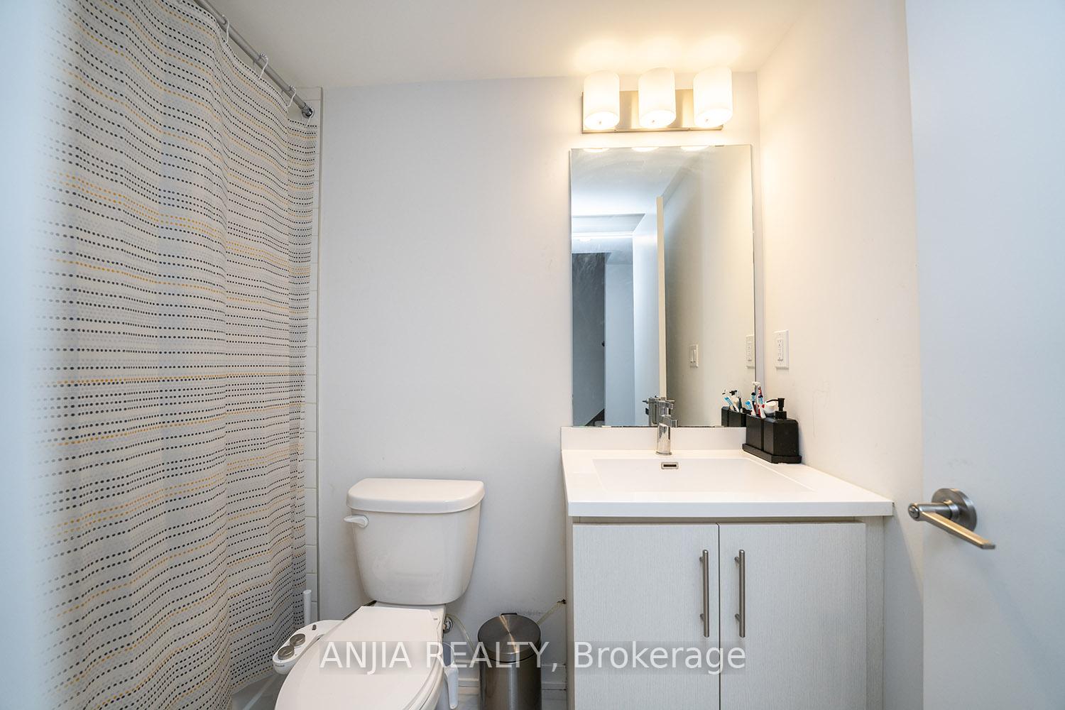 2 Bedrooms Condo at 235 Birmingham, Toronto For sale