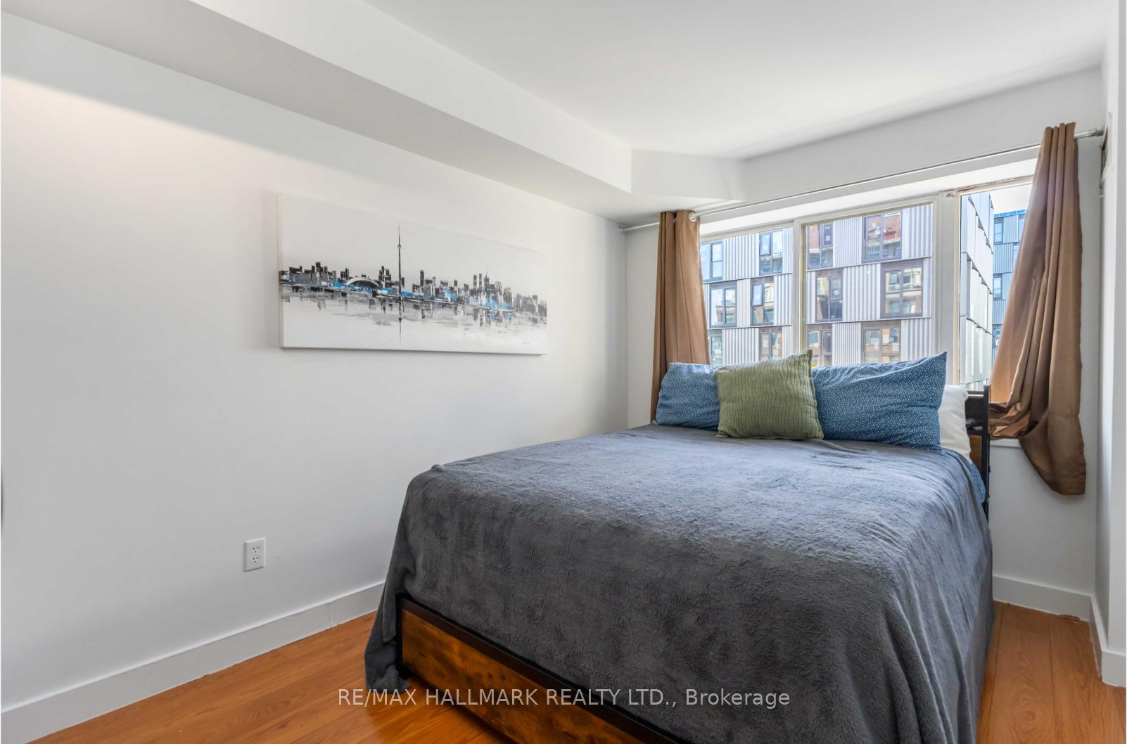 1 Bedroom Condo at 70 Mill, Toronto For sale