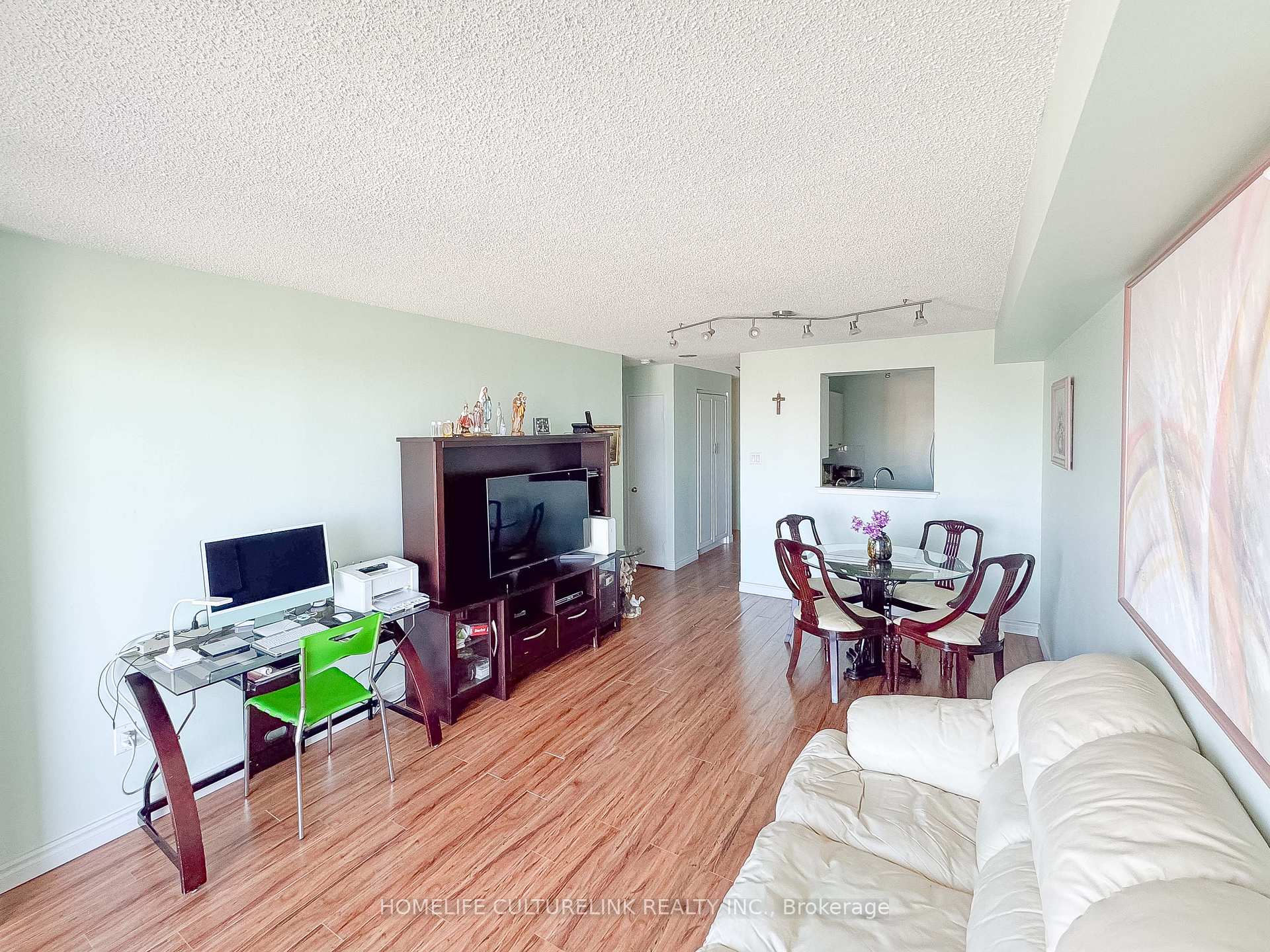 1 Bedroom Condo at 410 MCLEVIN, Toronto For sale