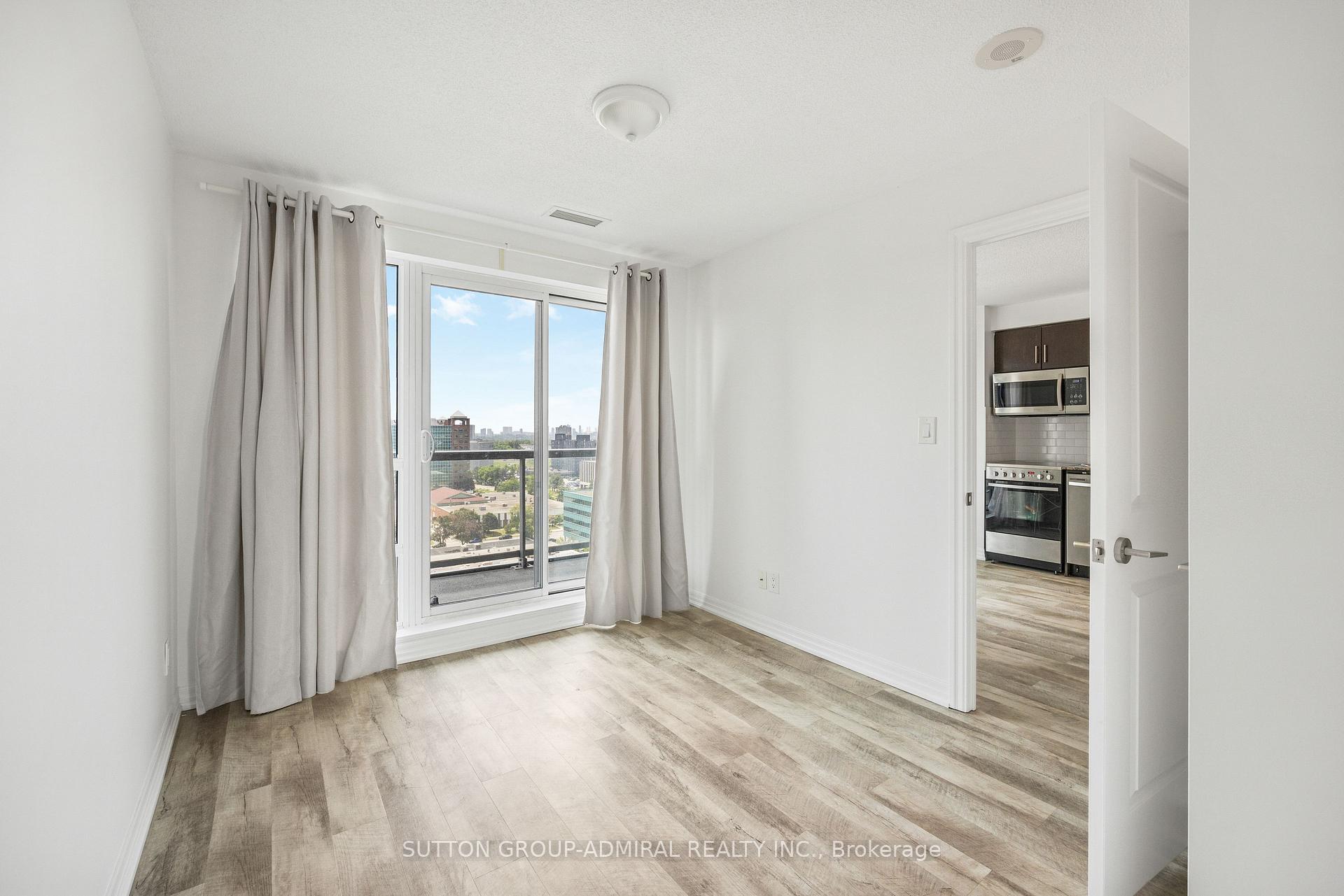 1 Bedroom Condo at 30 Herons Hill, Toronto For sale