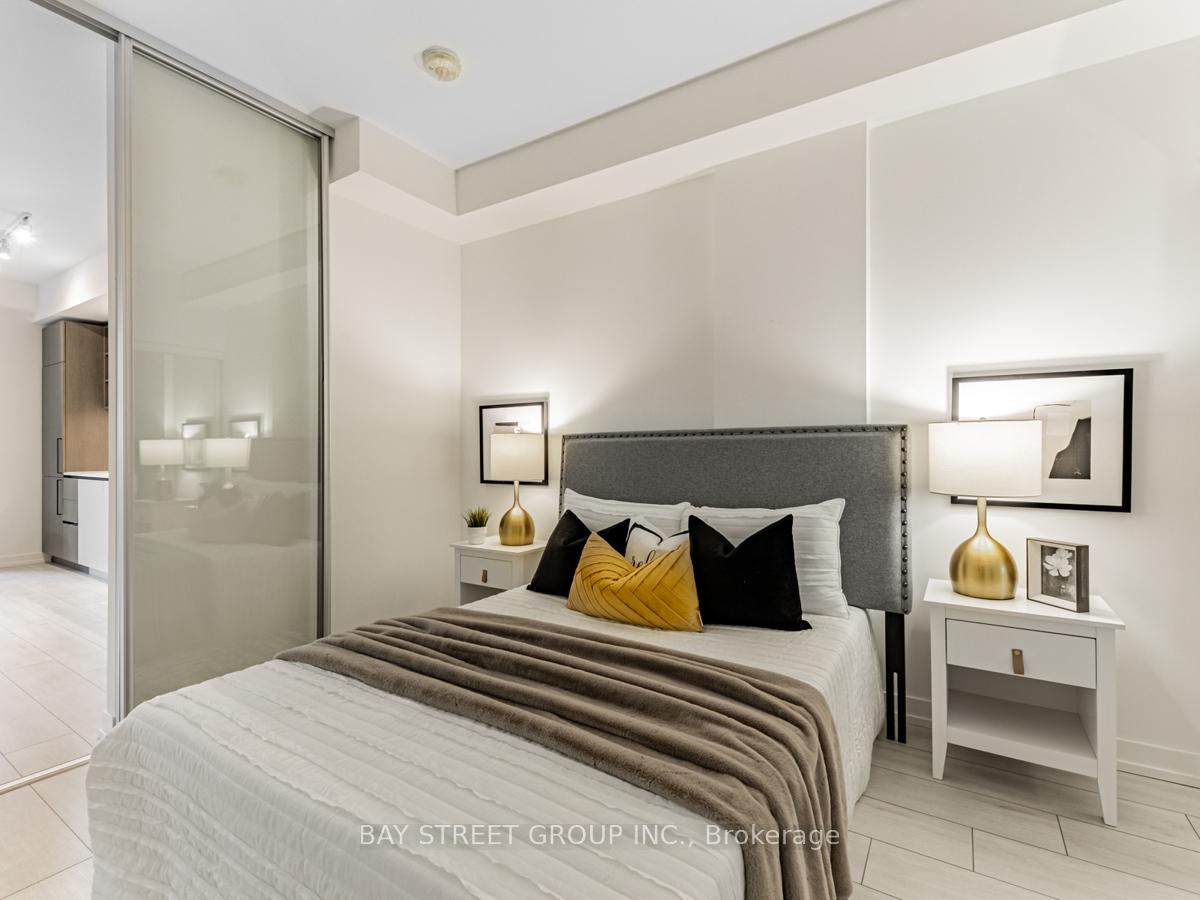1 Bedroom Condo at 55 Mercer,  Toronto For sale