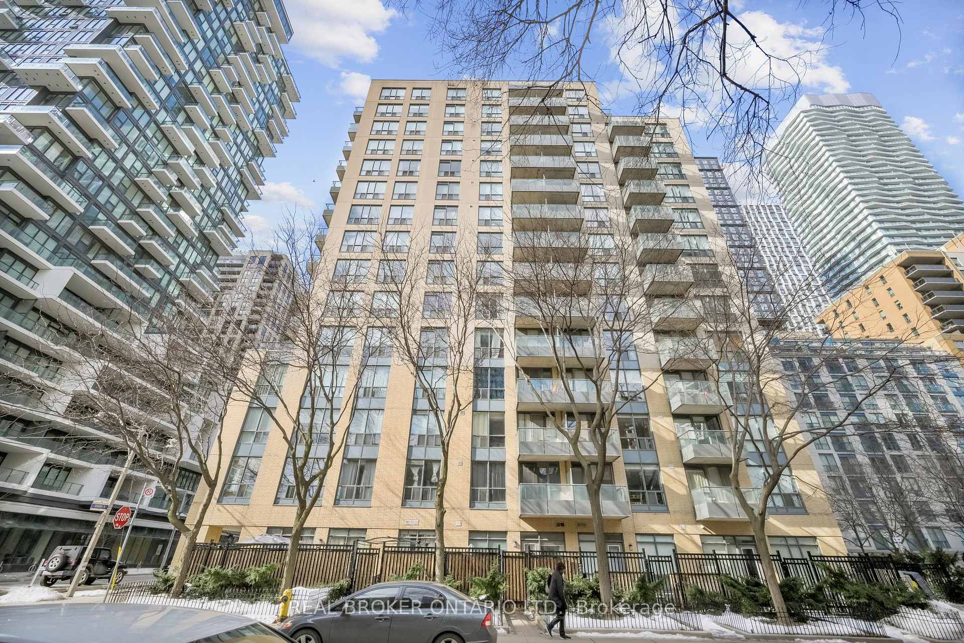 1 Bedroom Condo at 76 Shuter,  Toronto For sale