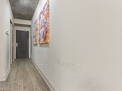 608 Richmond Street W 816