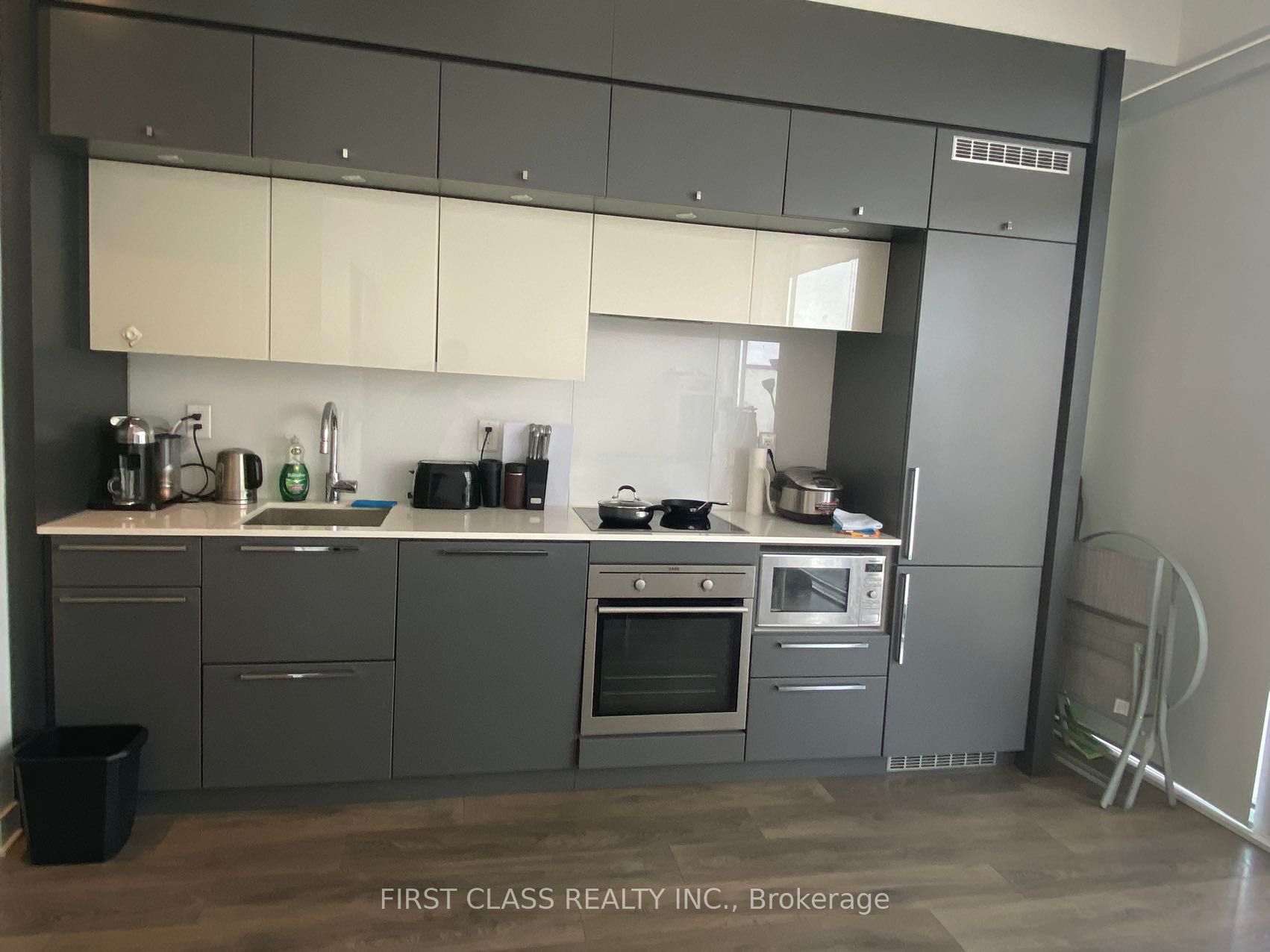 15 Grenville Street, #2906