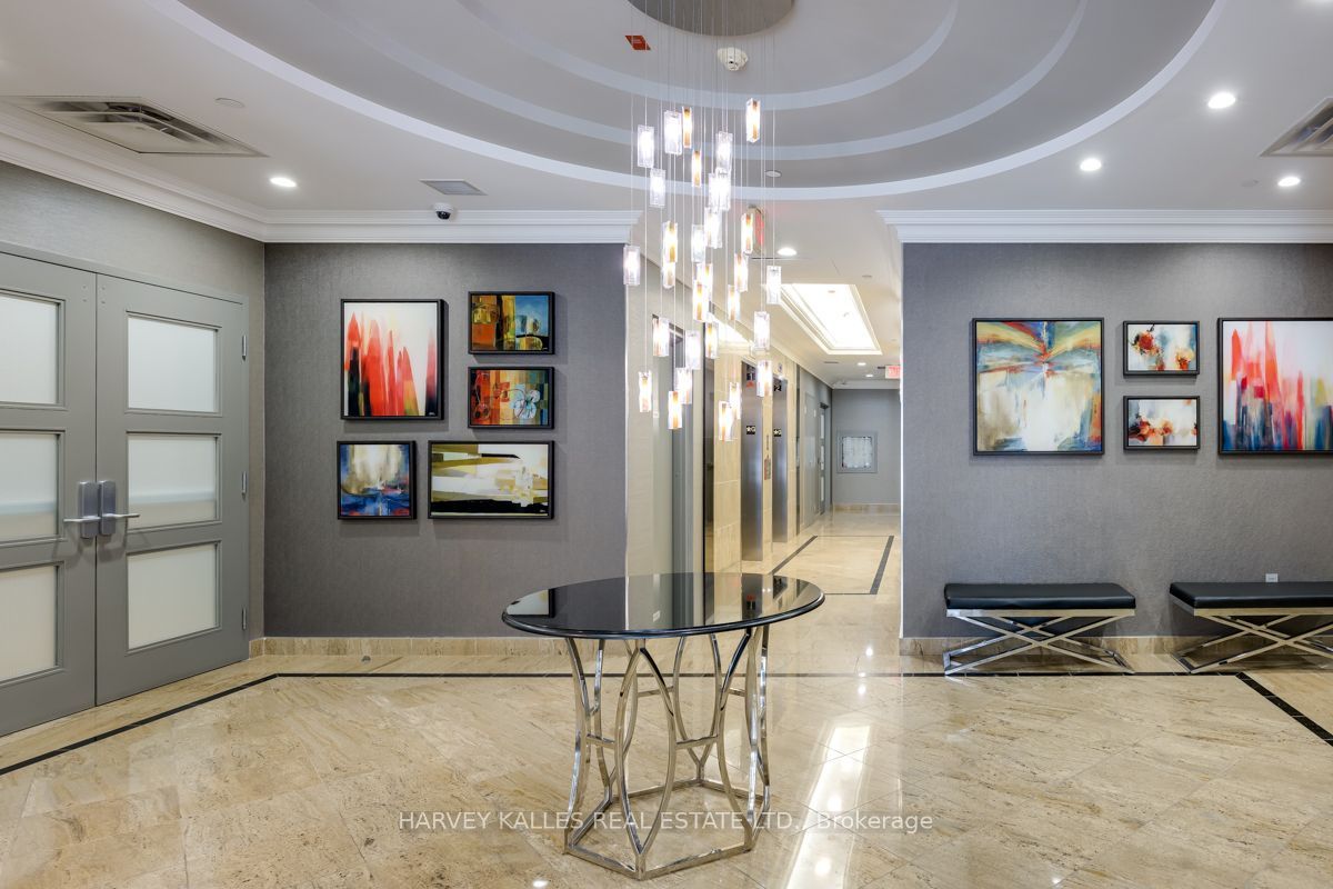 60 St. Clair Avenue W 1107