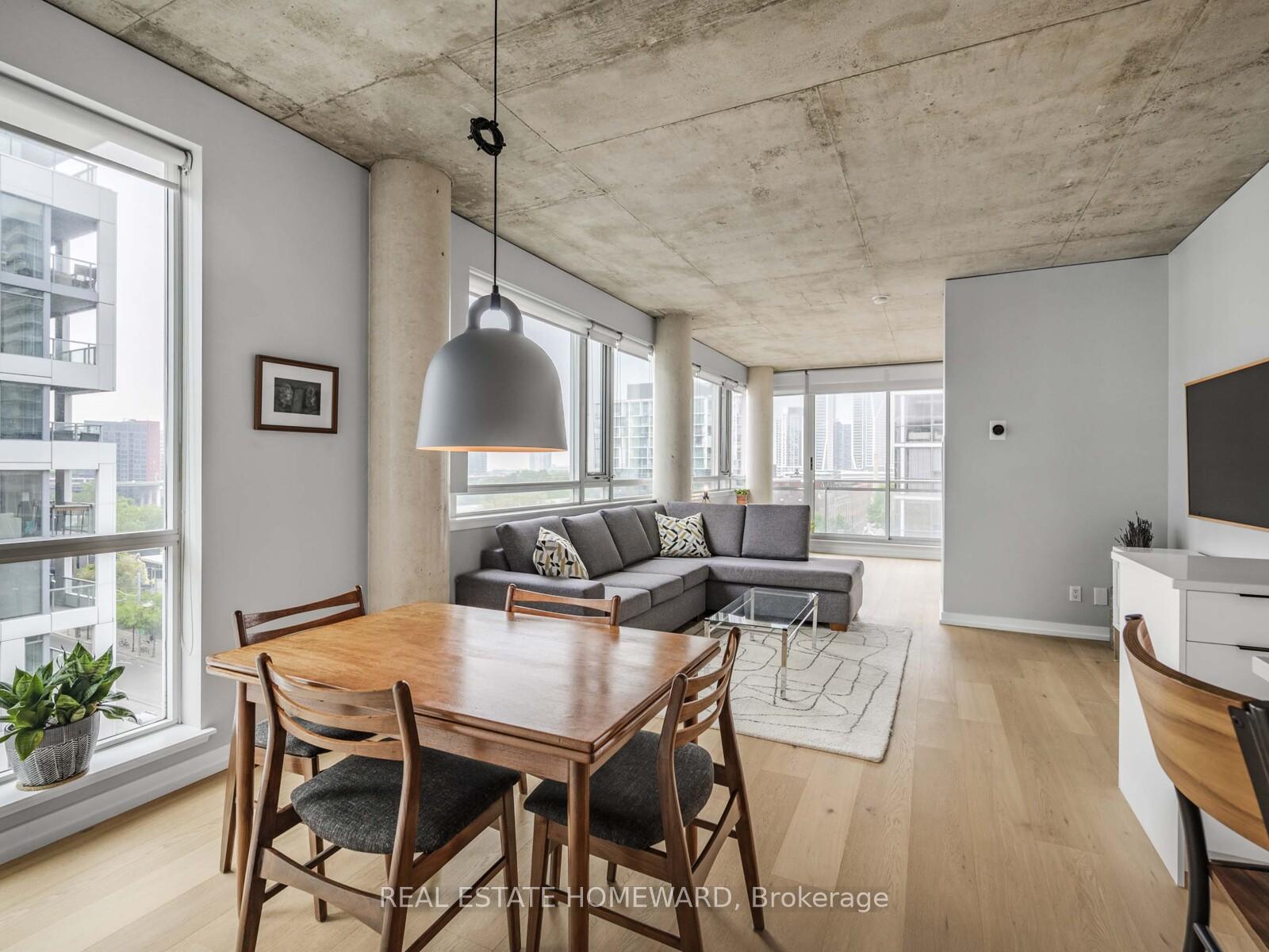 2 Bedrooms Condo at 38 Niagara, Toronto For sale