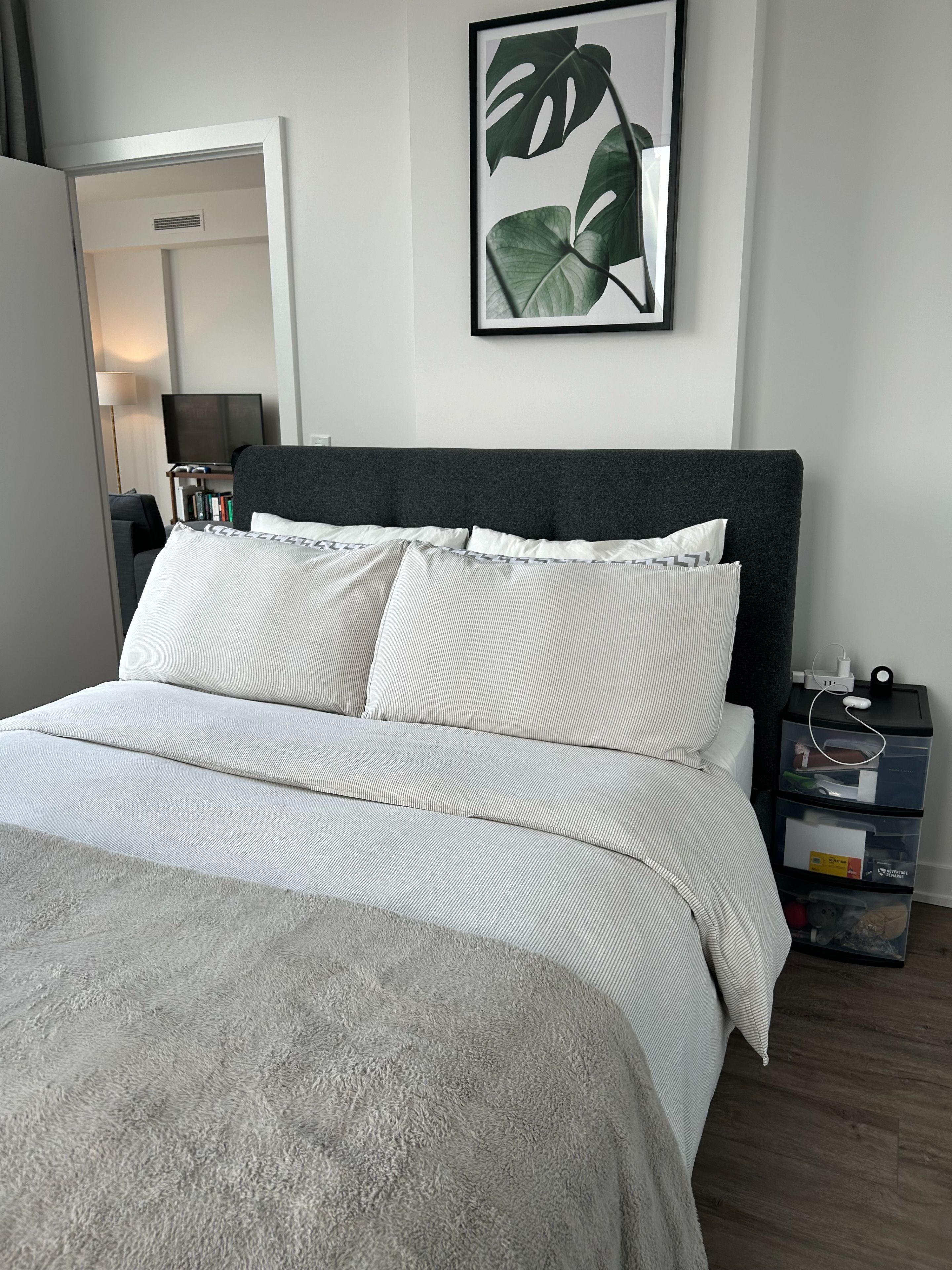 492 Eglinton Avenue E 1101