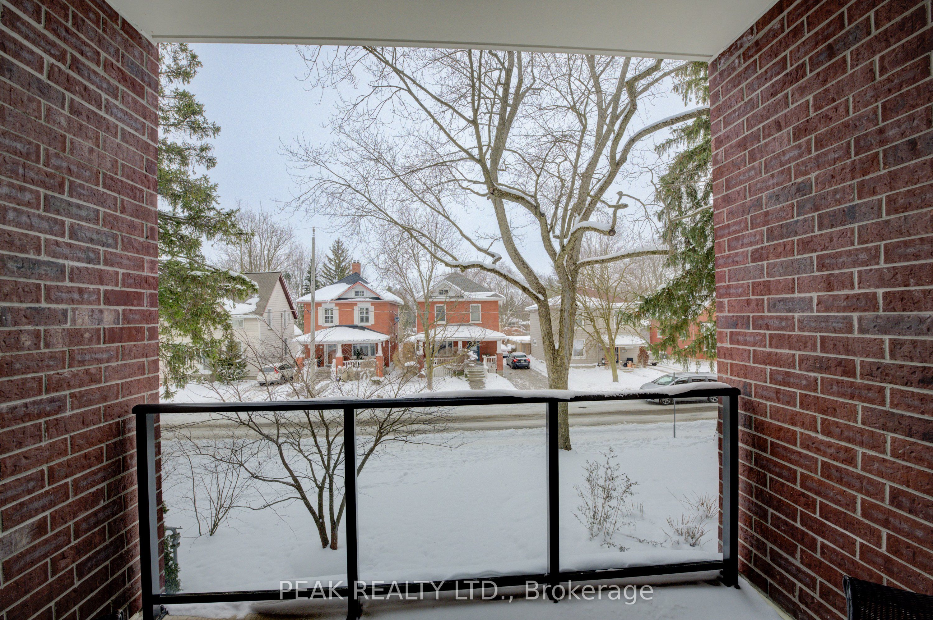 255 John Street N, #213