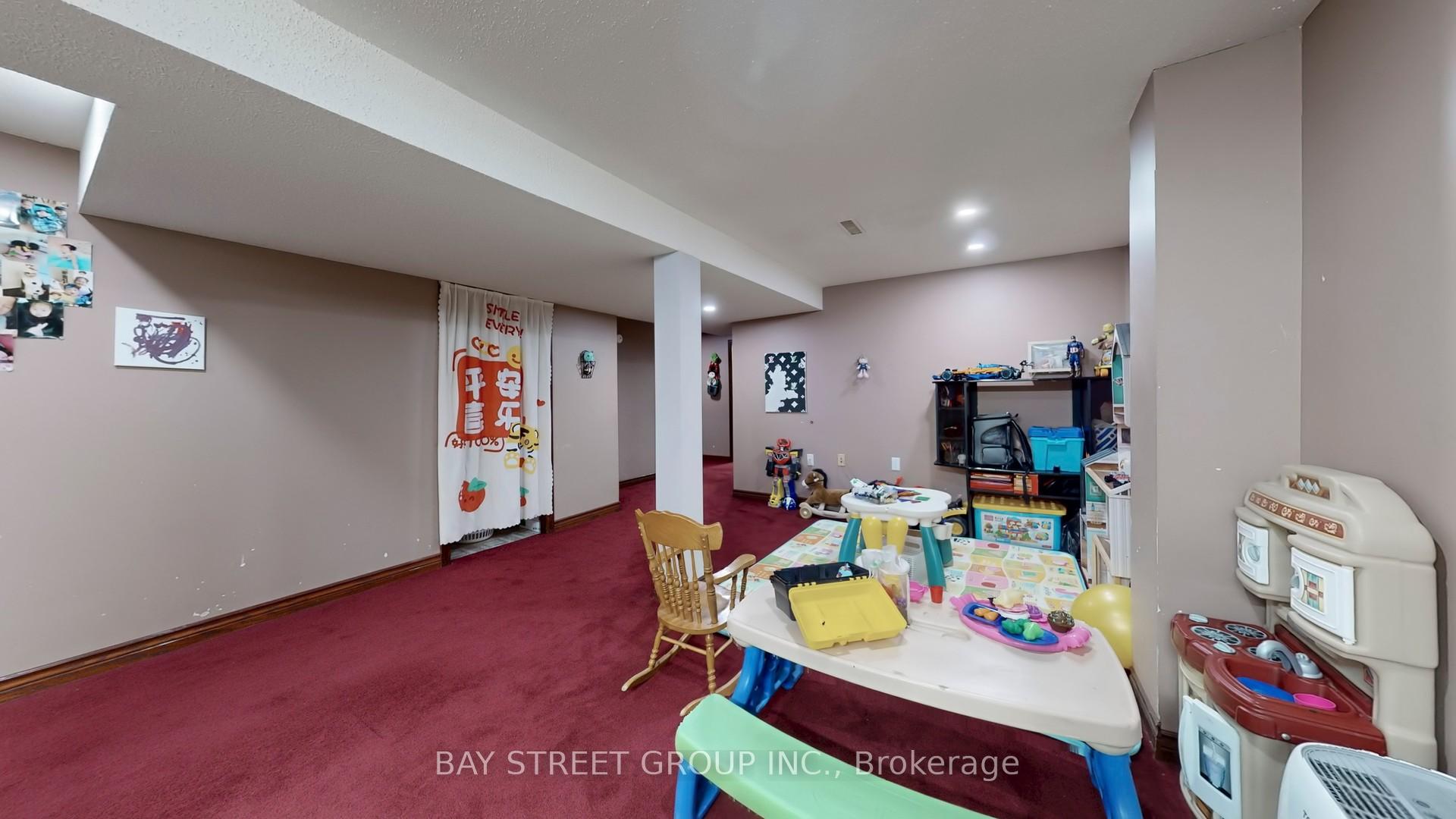 3 Bedrooms Condo at 99 Brimwood, Toronto For sale